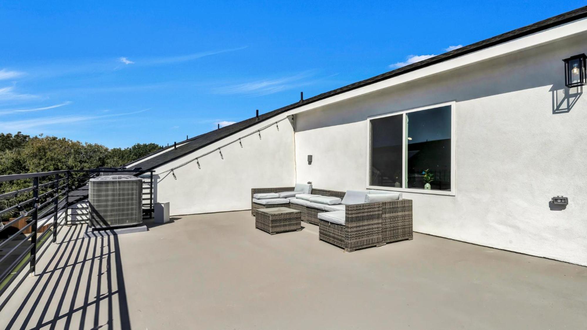 Urban Haven In The Heart Of L Pet Friendly *