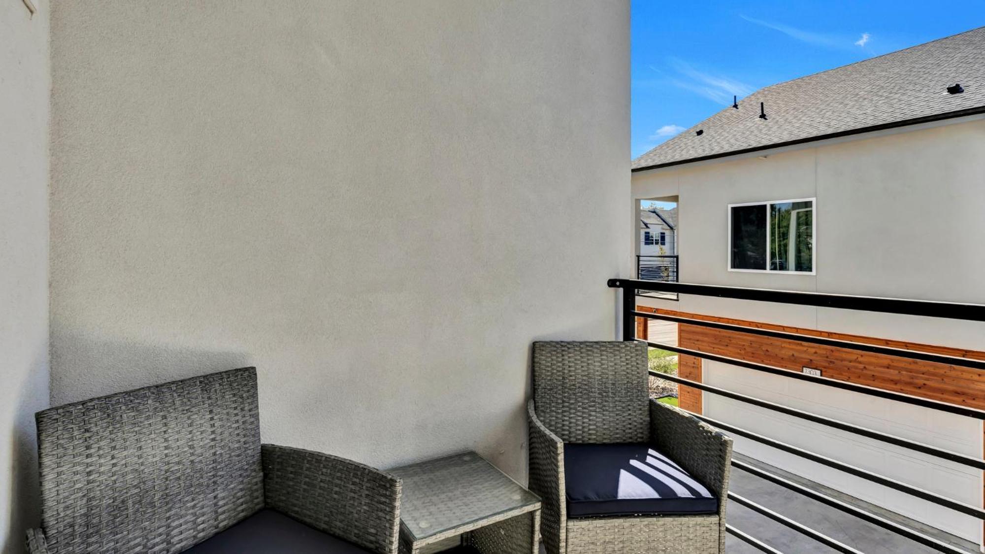 Urban Haven In The Heart Of L Pet Friendly Holiday home *