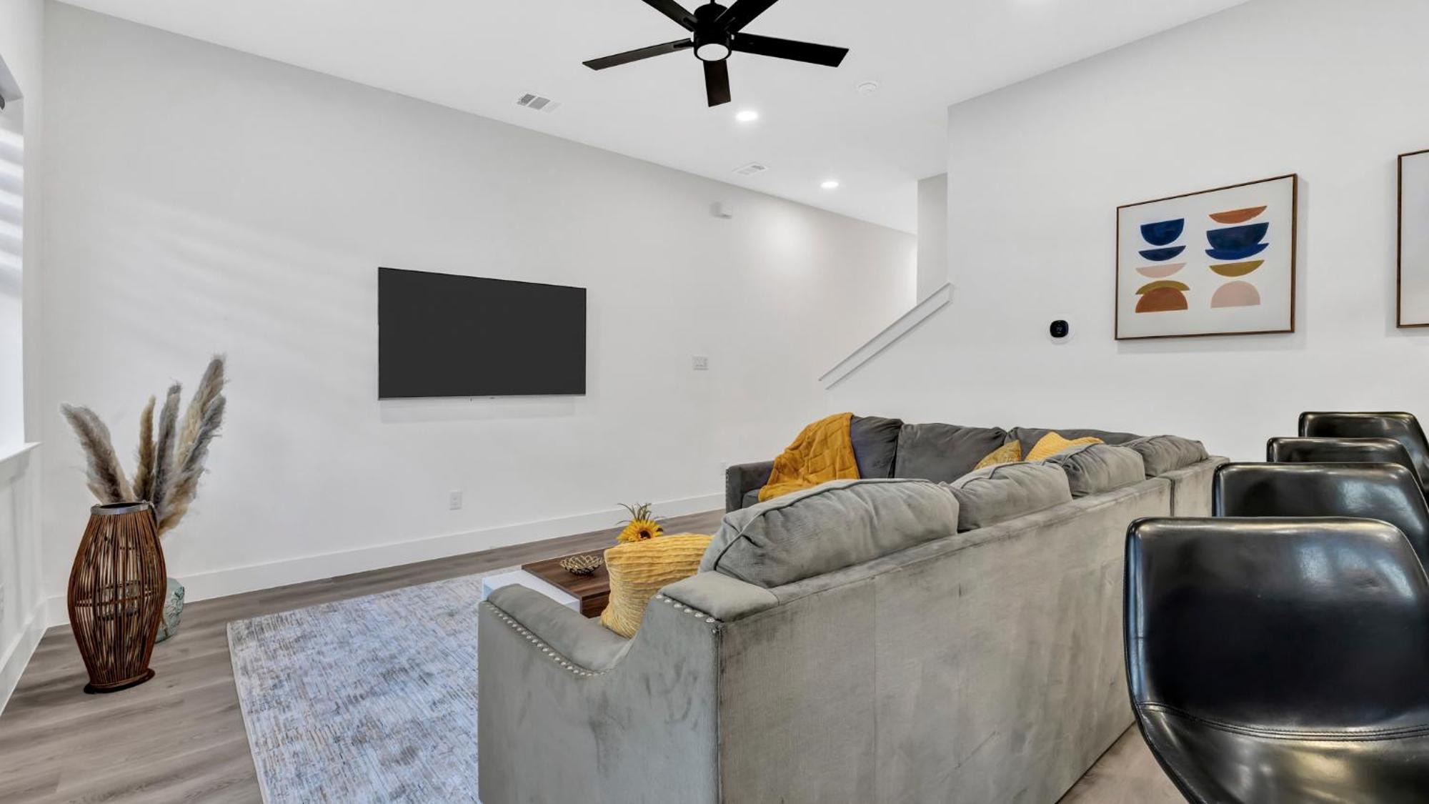 Urban Haven In The Heart Of L Pet Friendly Holiday home