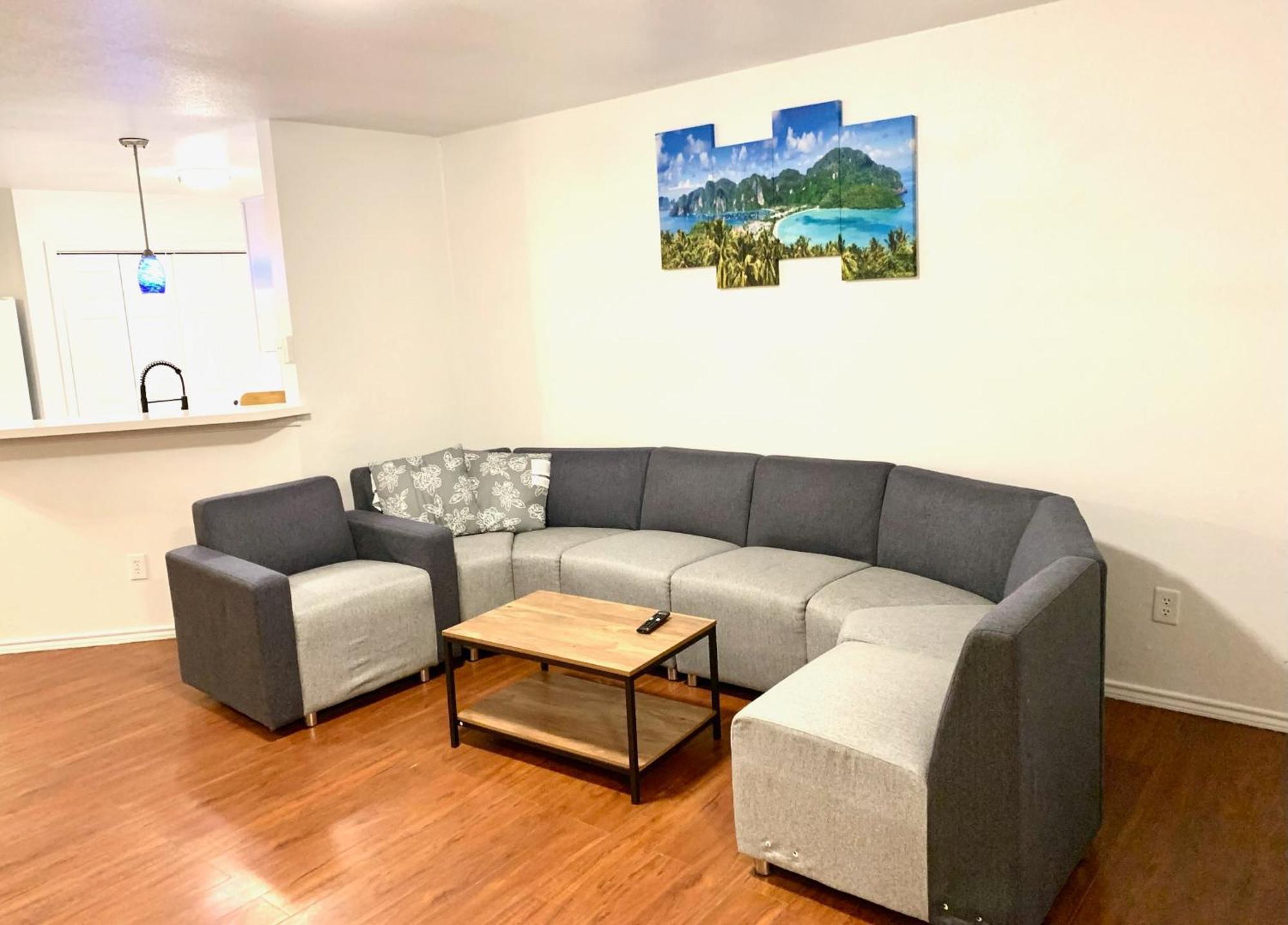 Private Near Downtown 30 Dallas