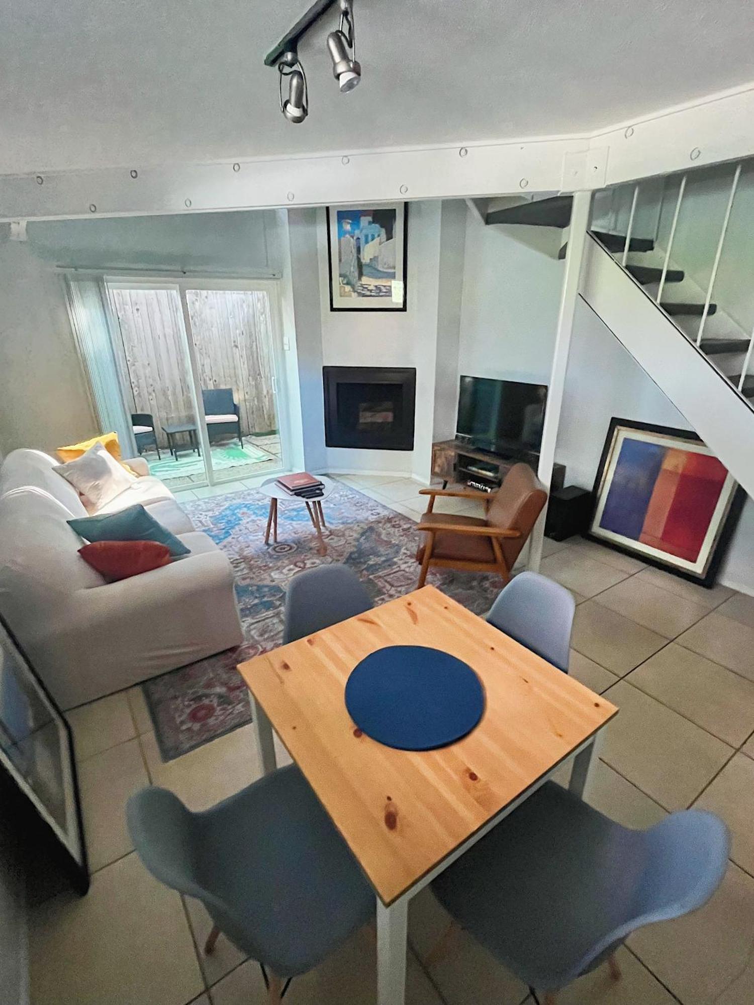 Pet-friendly Uptown Loft With Patio & Grill Apartment *
