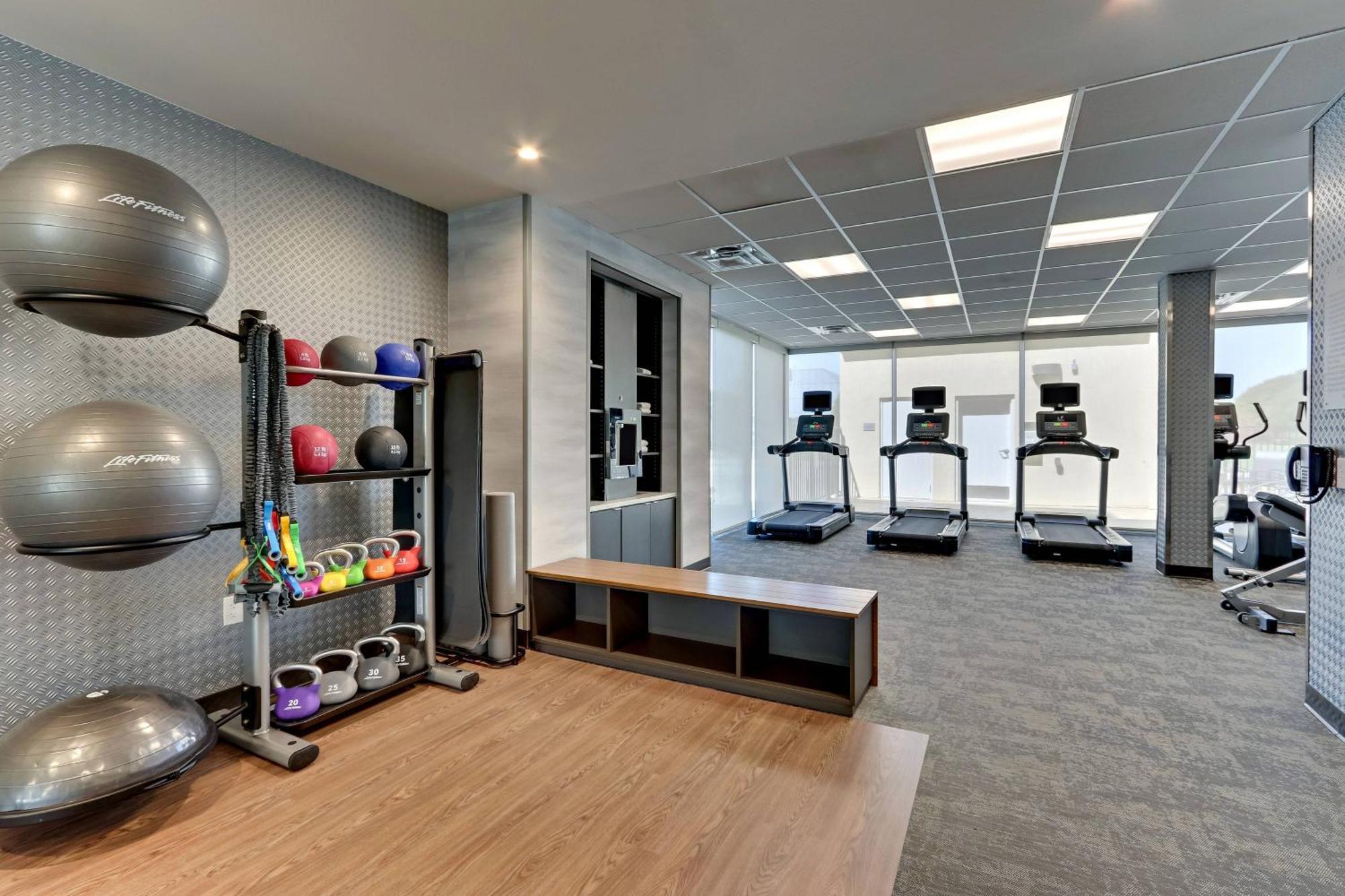 Fairfield & By Marriott Field Hotel 3*