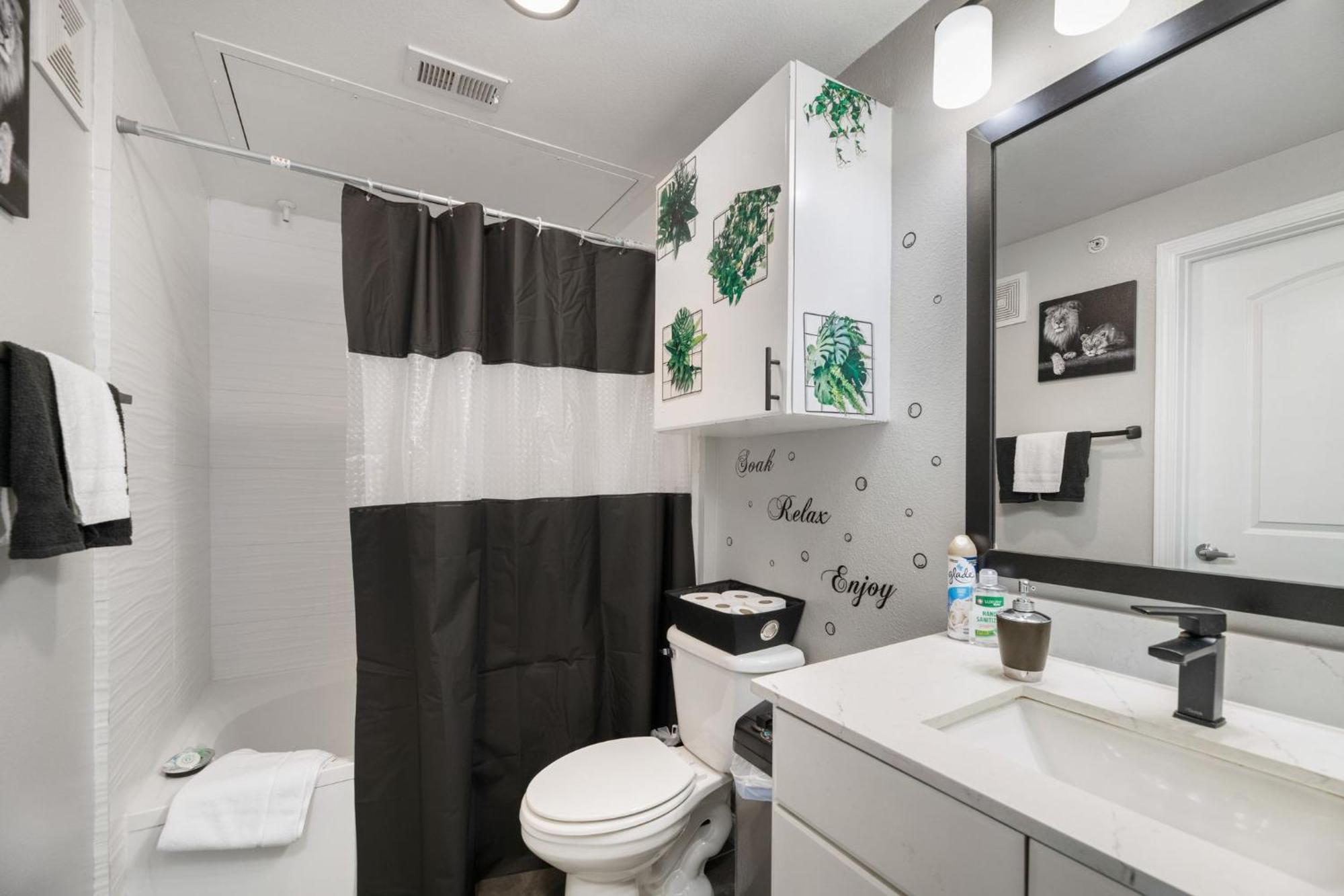 Relaxstay - Private Spacious 1br Near Galleria Apartment Dallas