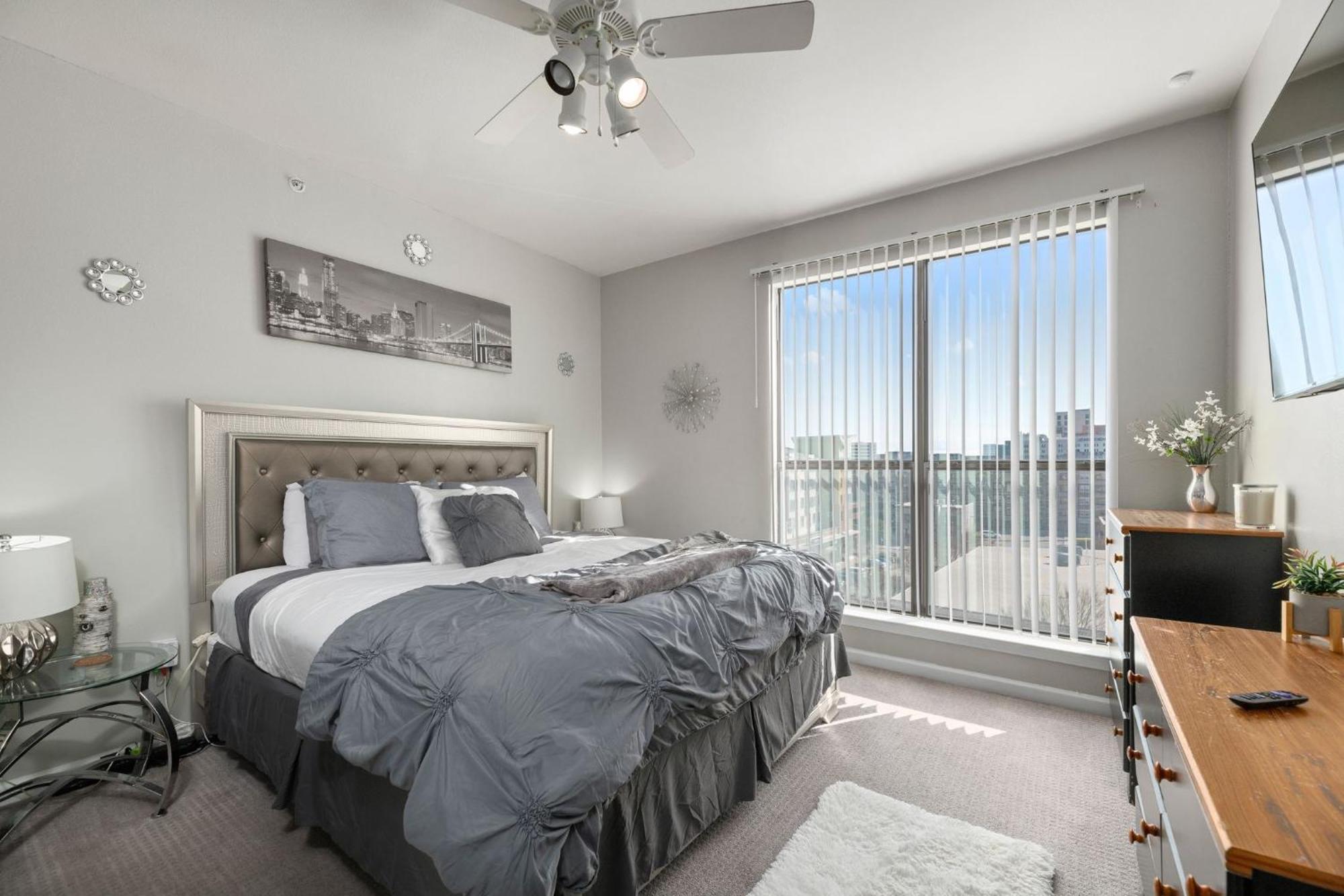 Relaxstay - Private Spacious 1br Near Galleria Dallas
