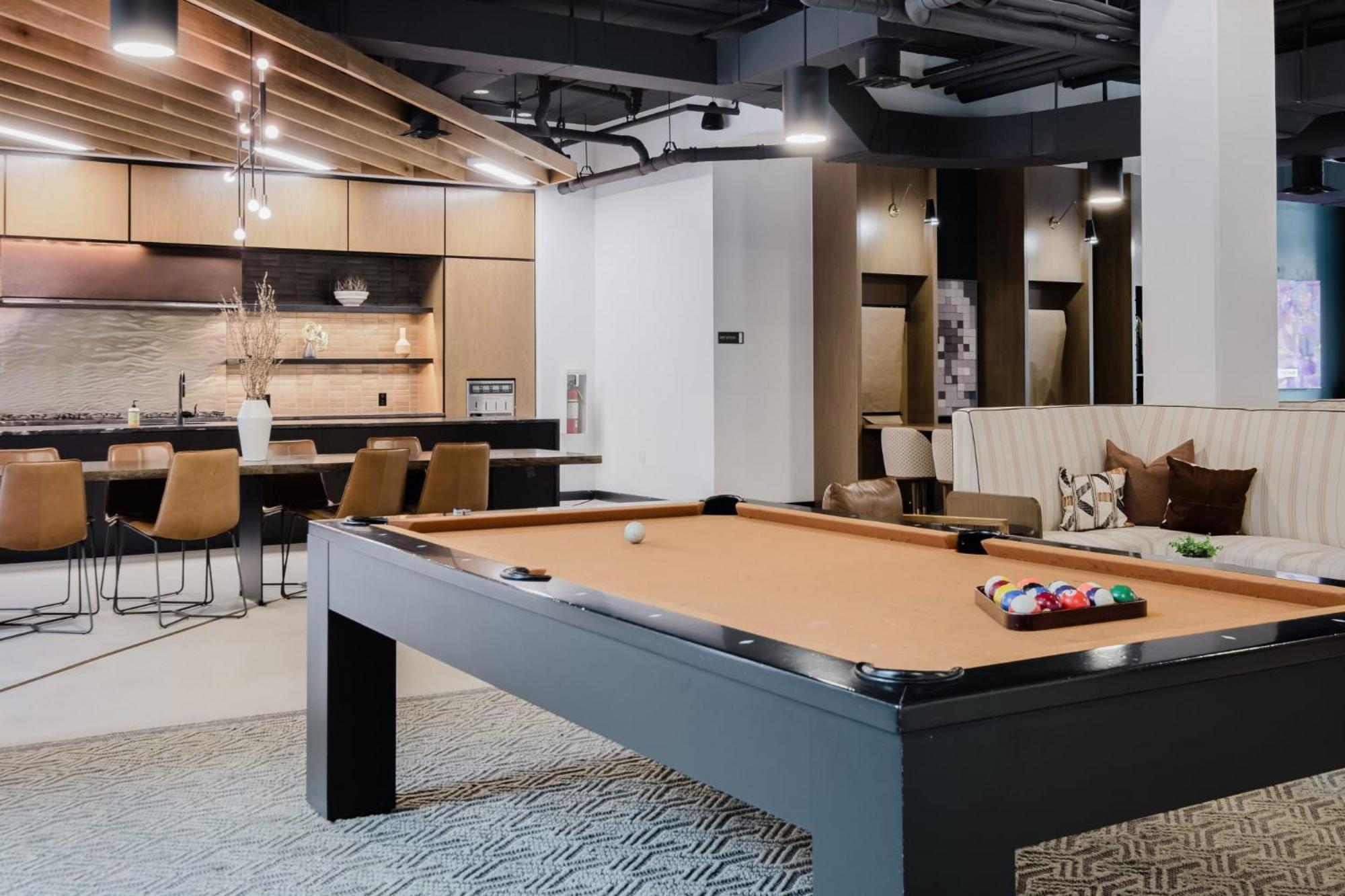 Experience Elevated Living At The Stylish Westerly In Apartamento *