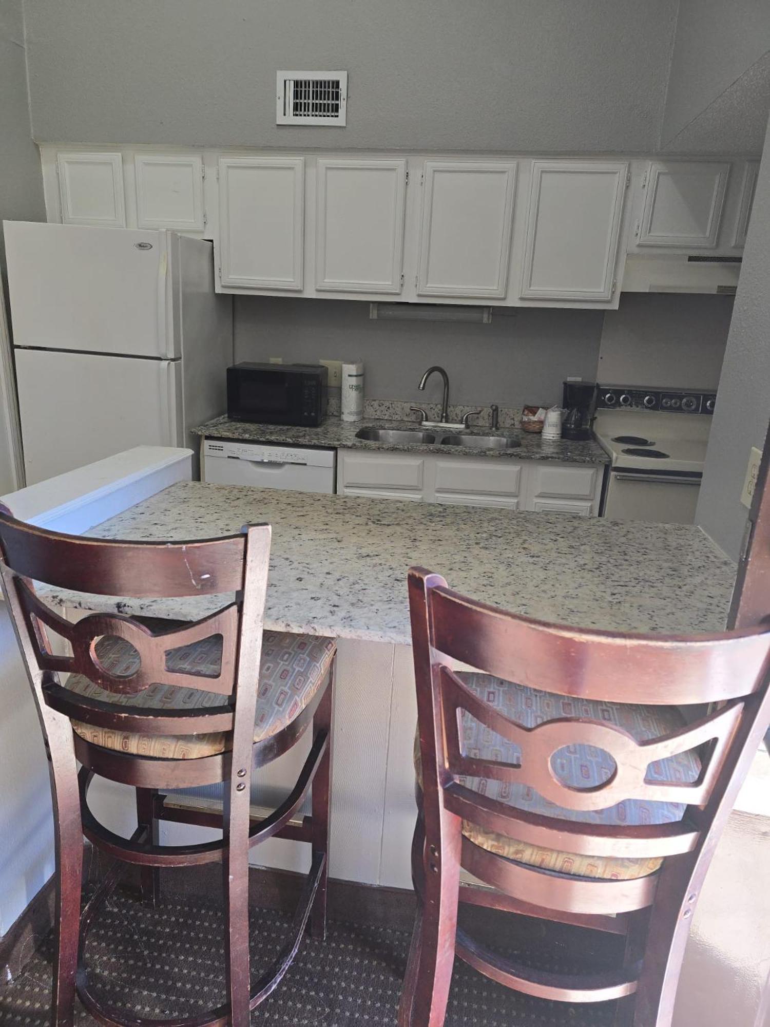 Living At 7900 Llc *