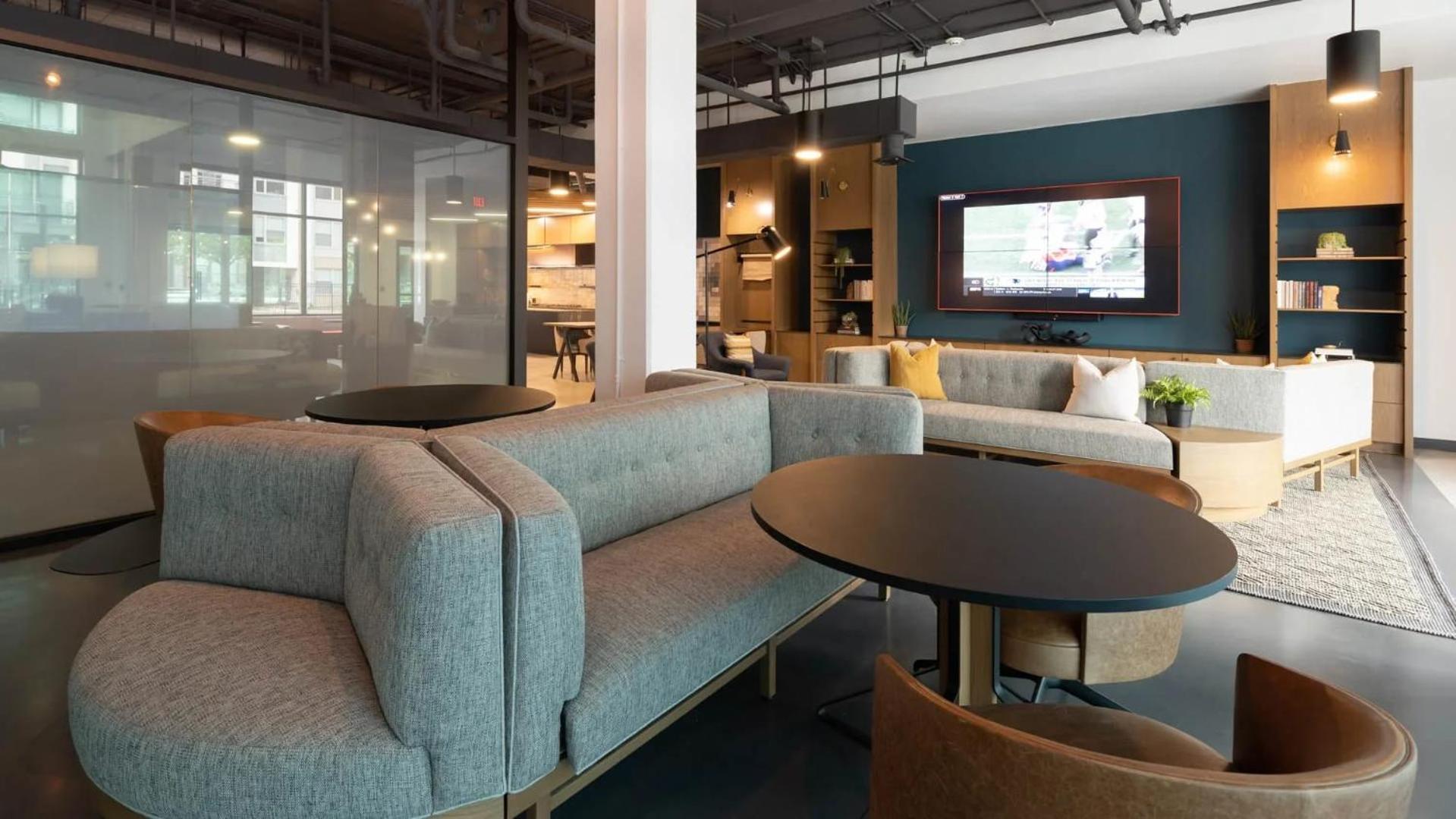 Apartamento Experience Elevated Living At The Stylish Westerly In *