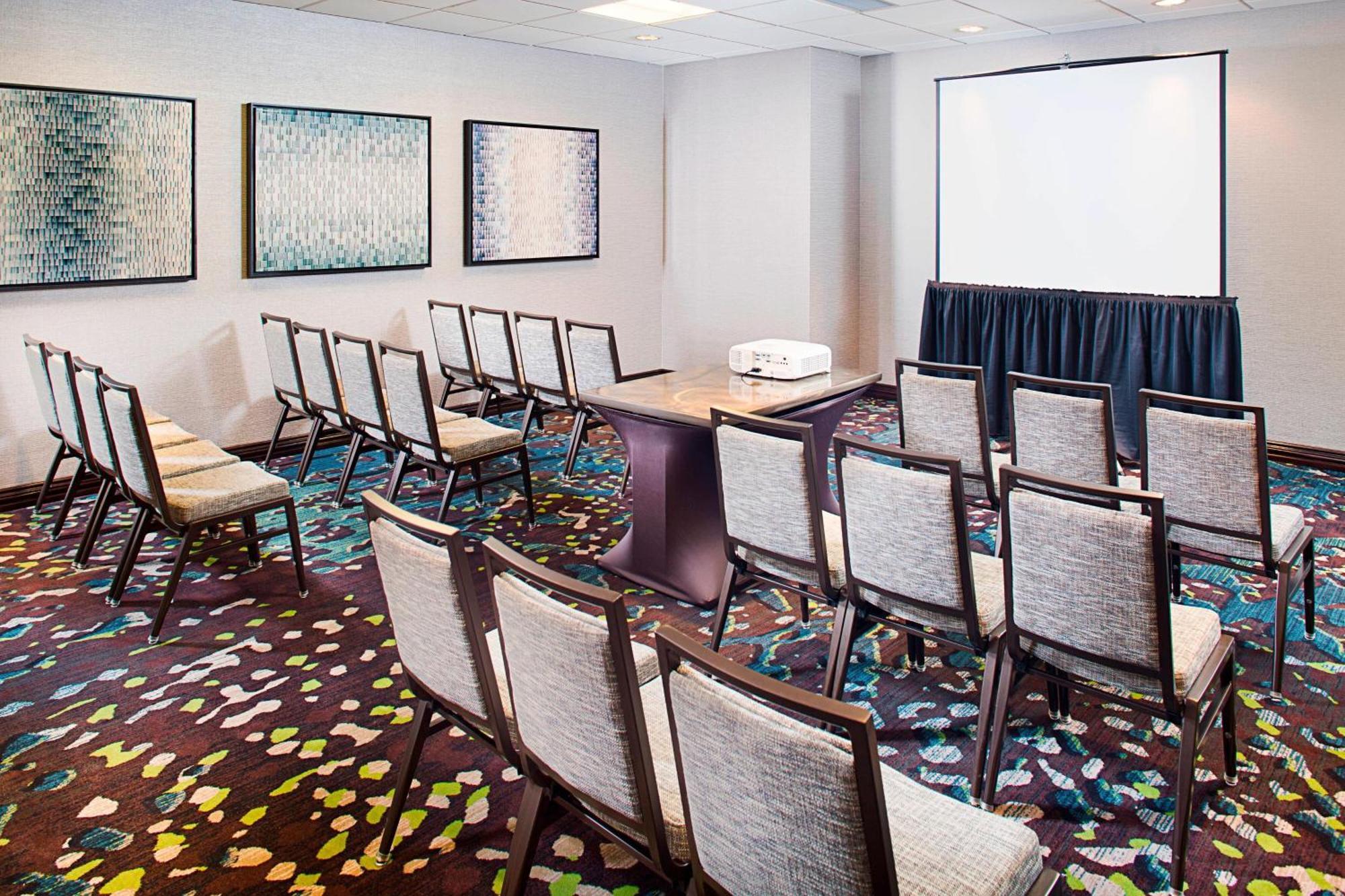 Marriott Medical/market Center 4*