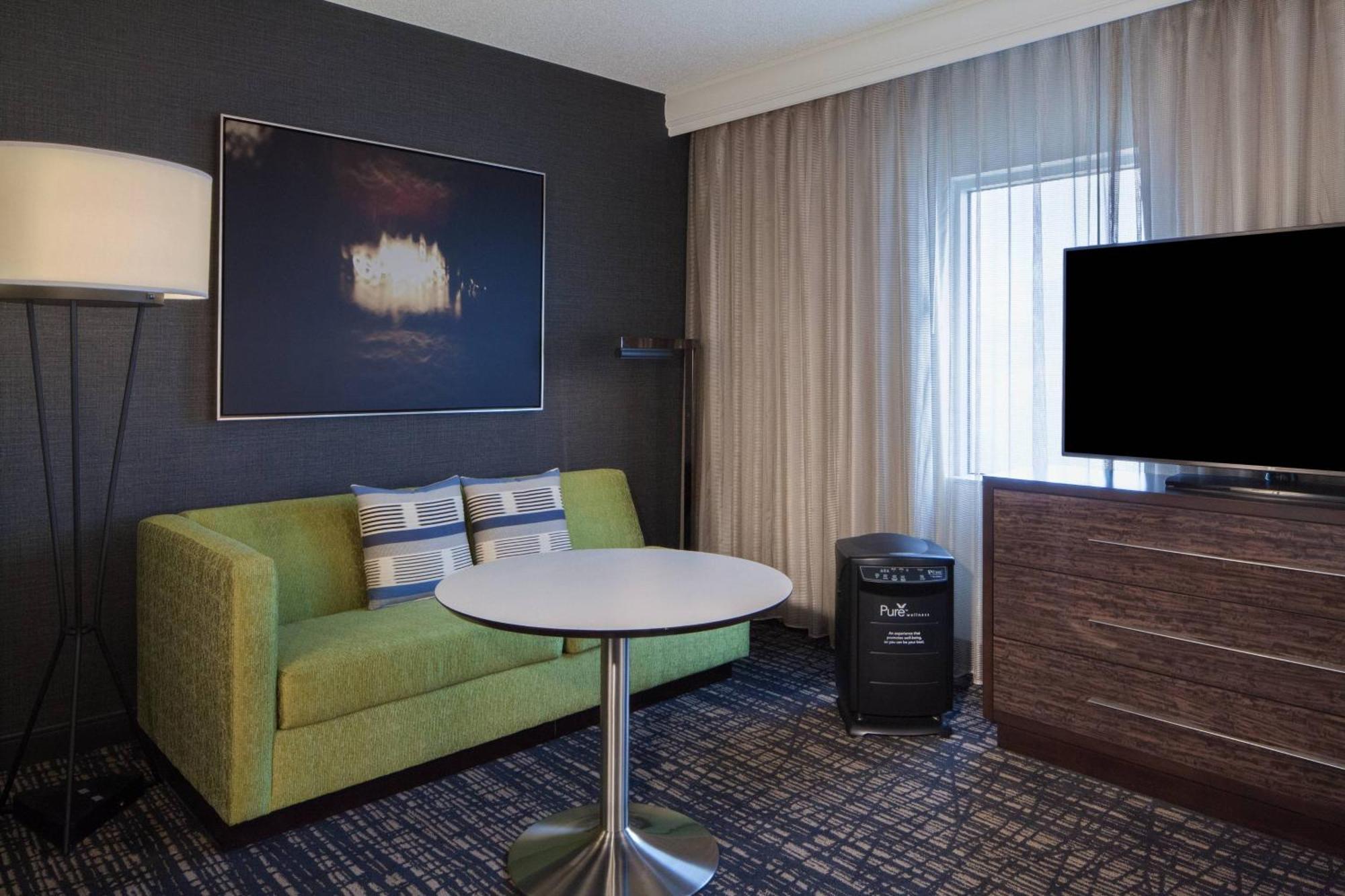 Marriott Medical/market Center 4*