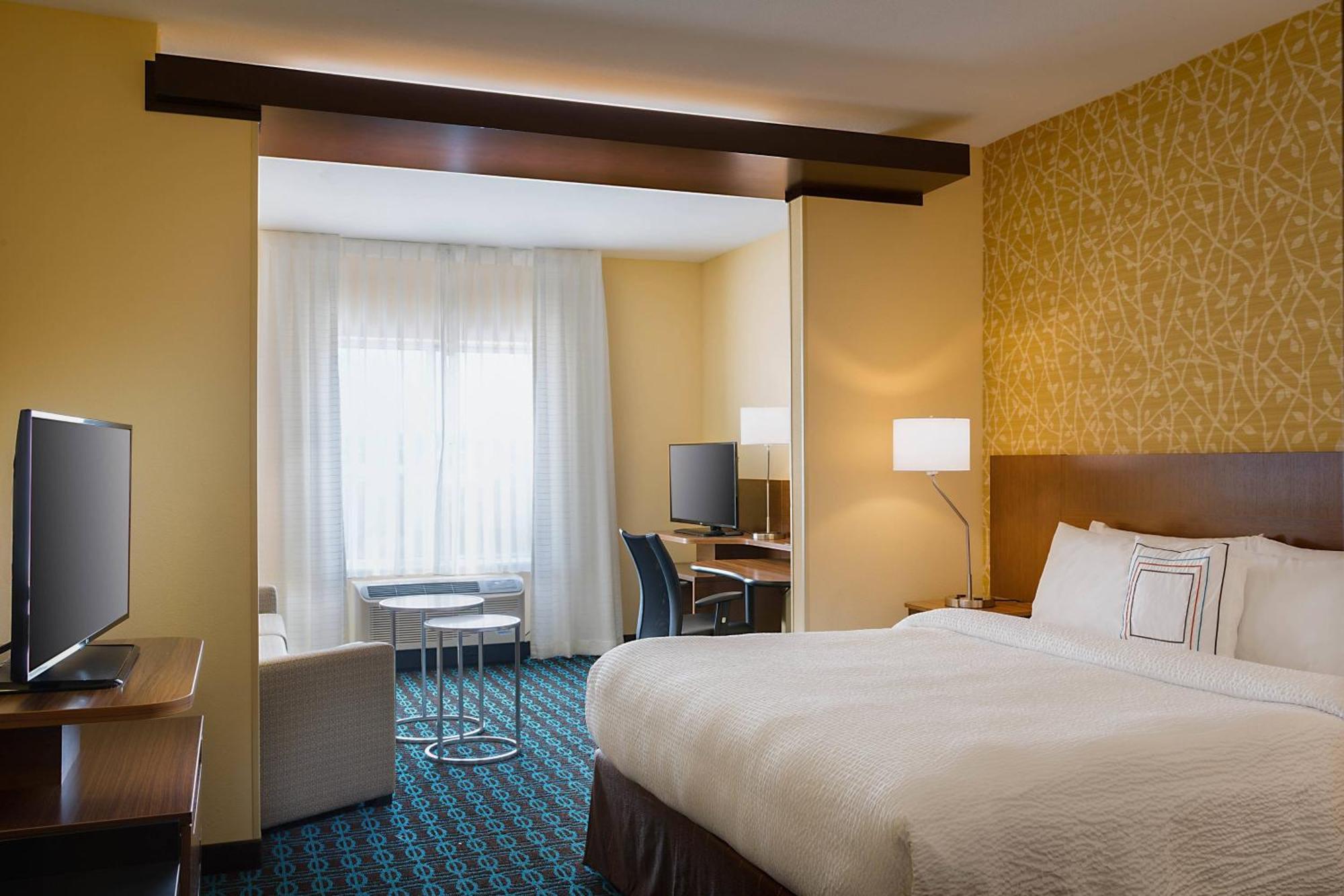 Fairfield & By Marriott West/i-30 3* Dallas