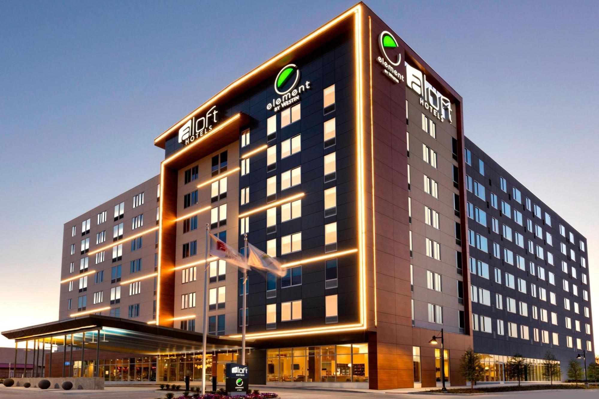 Hotel Element Love Field 4*