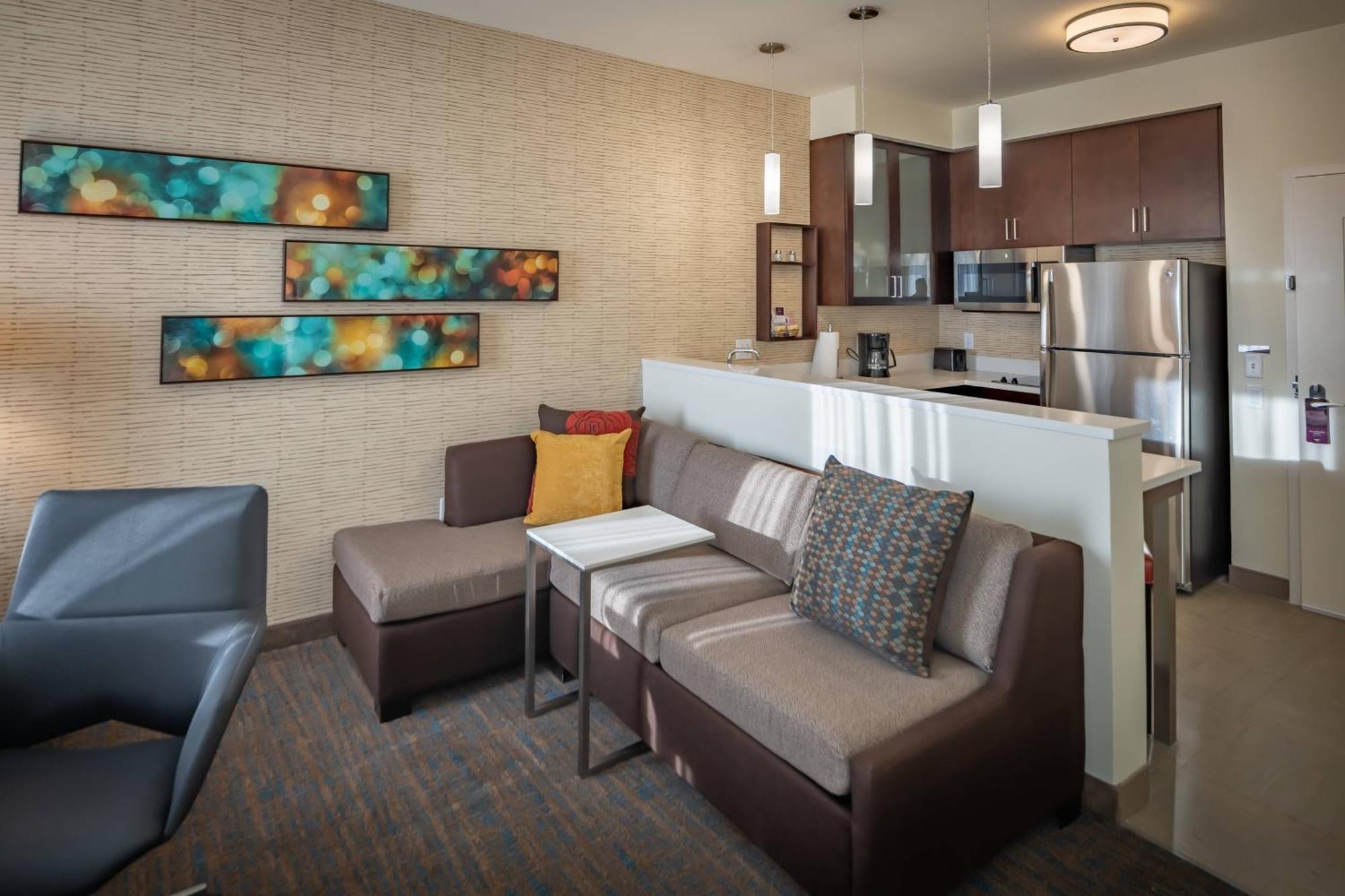 Hotel By Marriott At The Canyon 3*