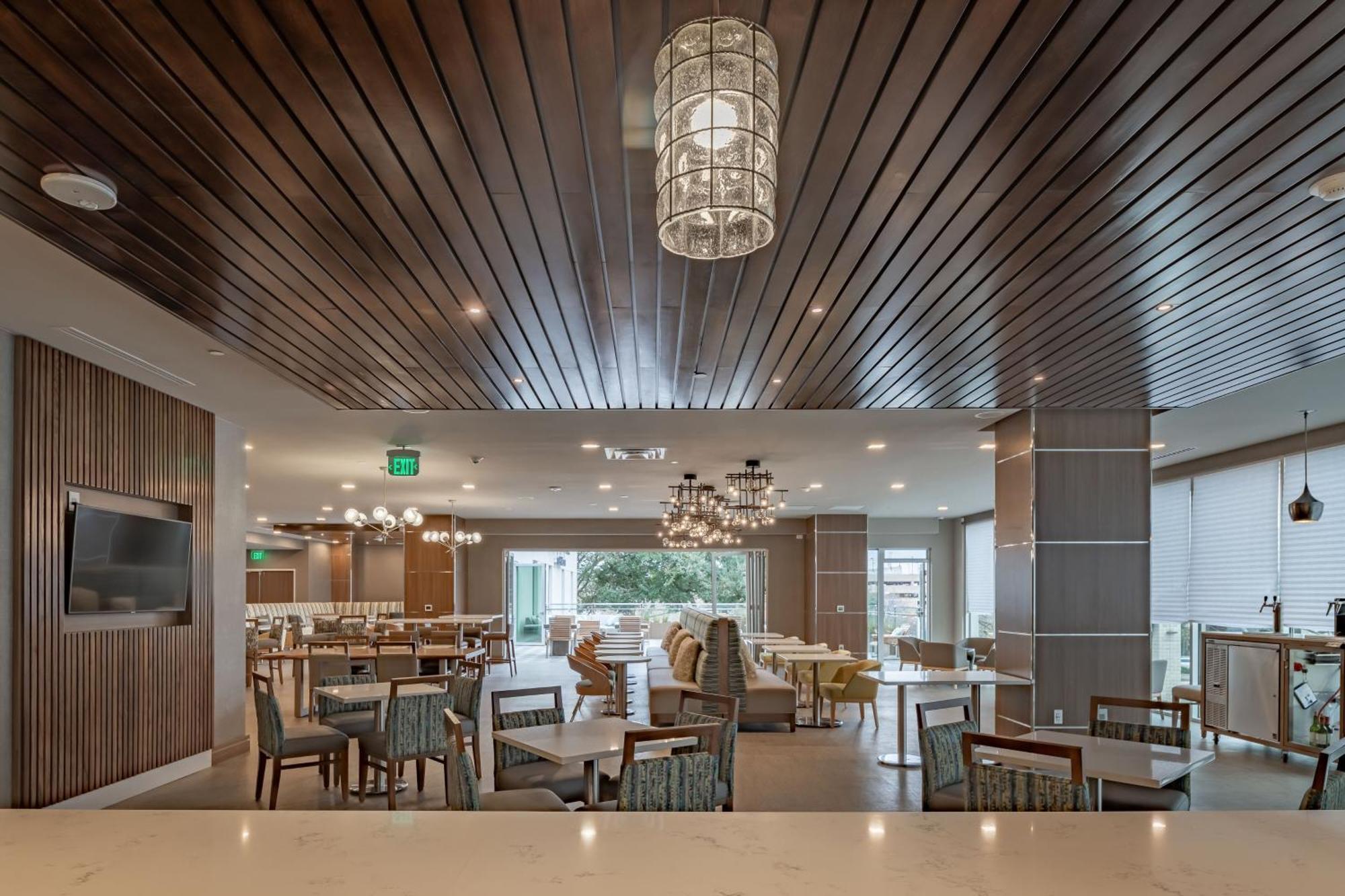 Element Downtown East Hotel 3*