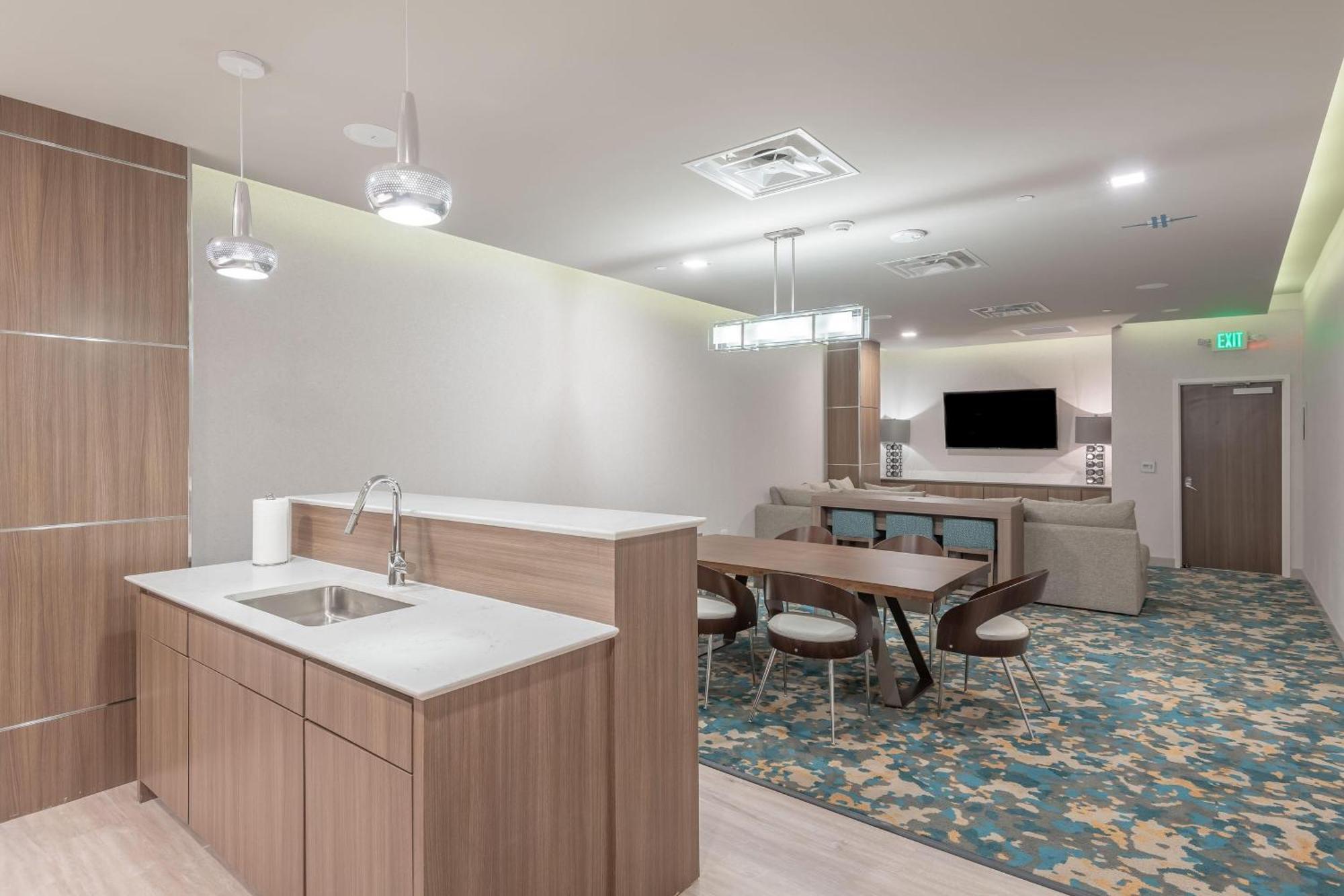 Hotel Element Downtown East