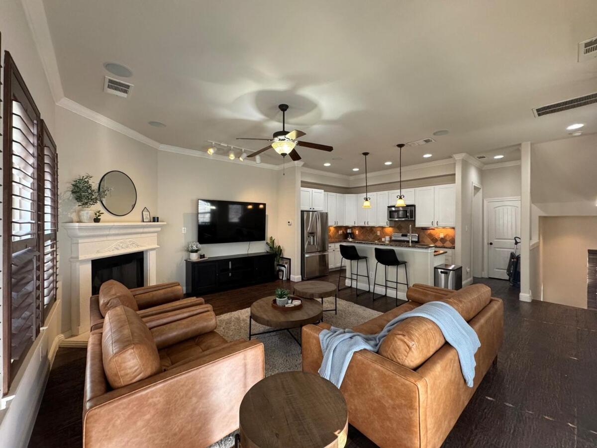 Lower Greenville 3 Bedroom Townhome Holiday home