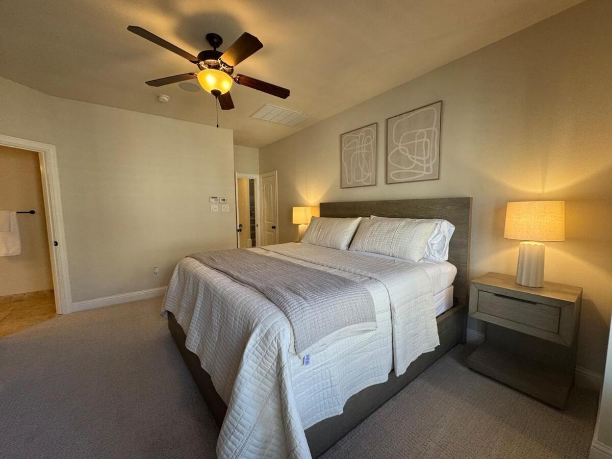 Lower Greenville 3 Bedroom Townhome Holiday home Dallas