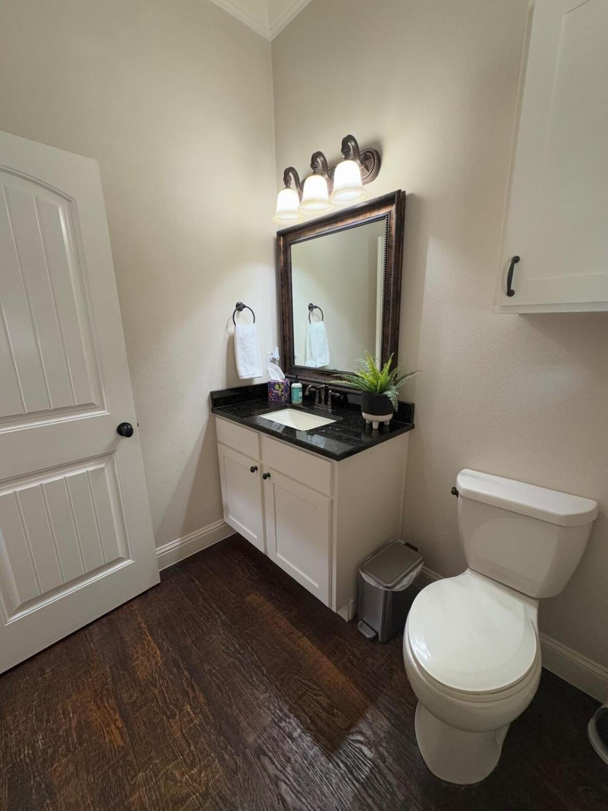 Lower Greenville 3 Bedroom Townhome Holiday home Dallas