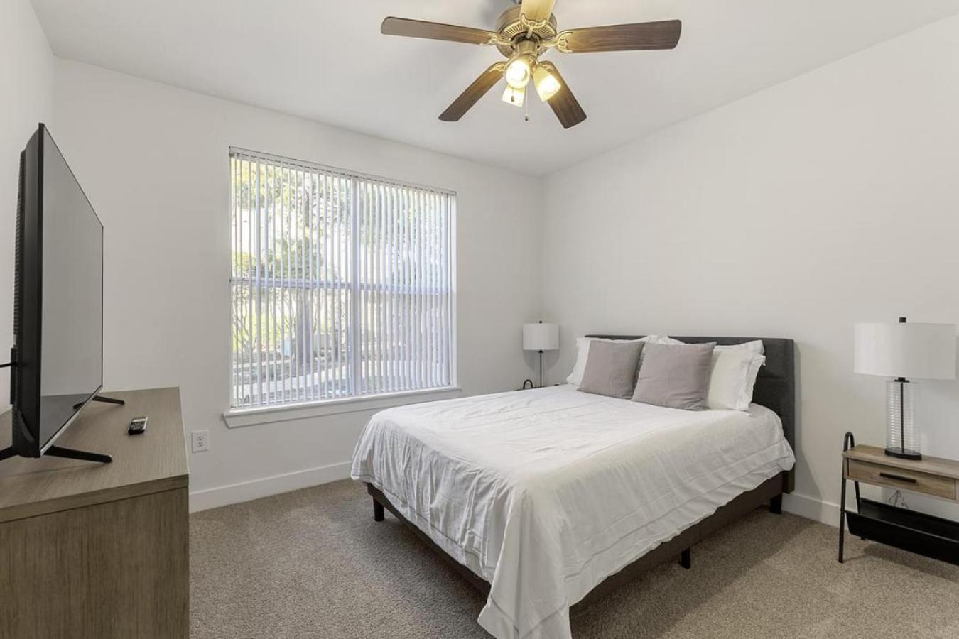 Apartment Landing At North - 1 Bedroom In Valley Ranch Dallas