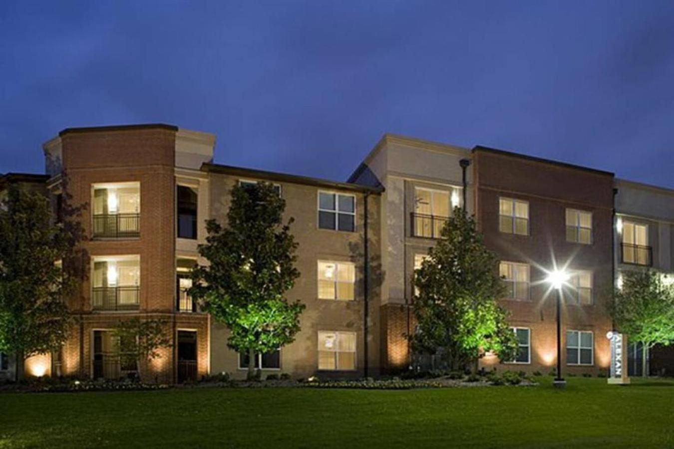 Landing At North - 1 Bedroom In Valley Ranch * Dallas