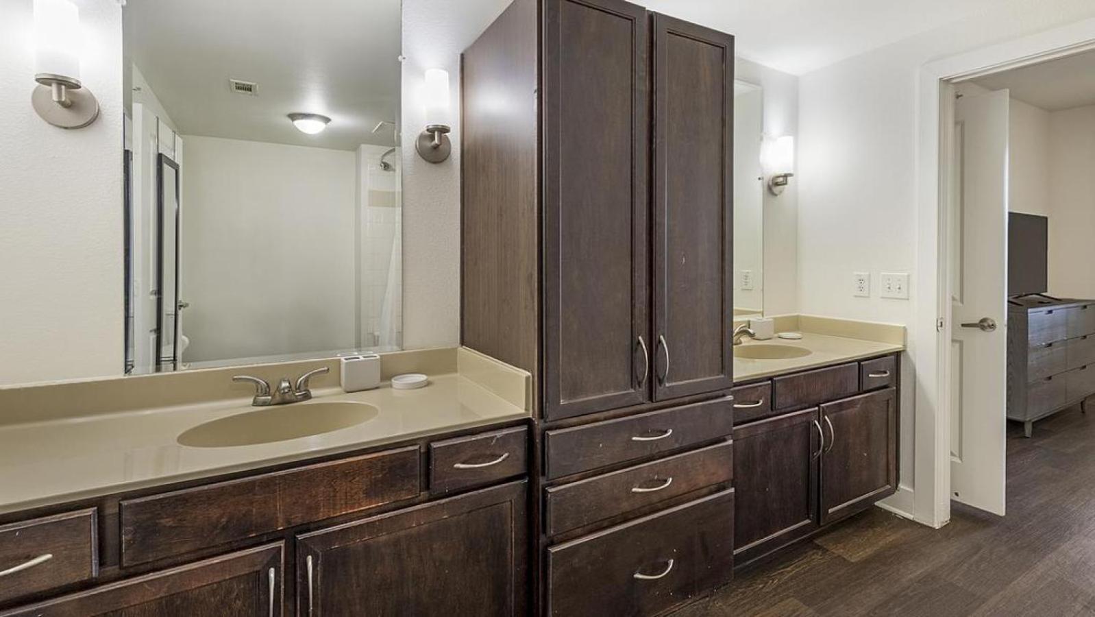 Landing At North - 1 Bedroom In Valley Ranch