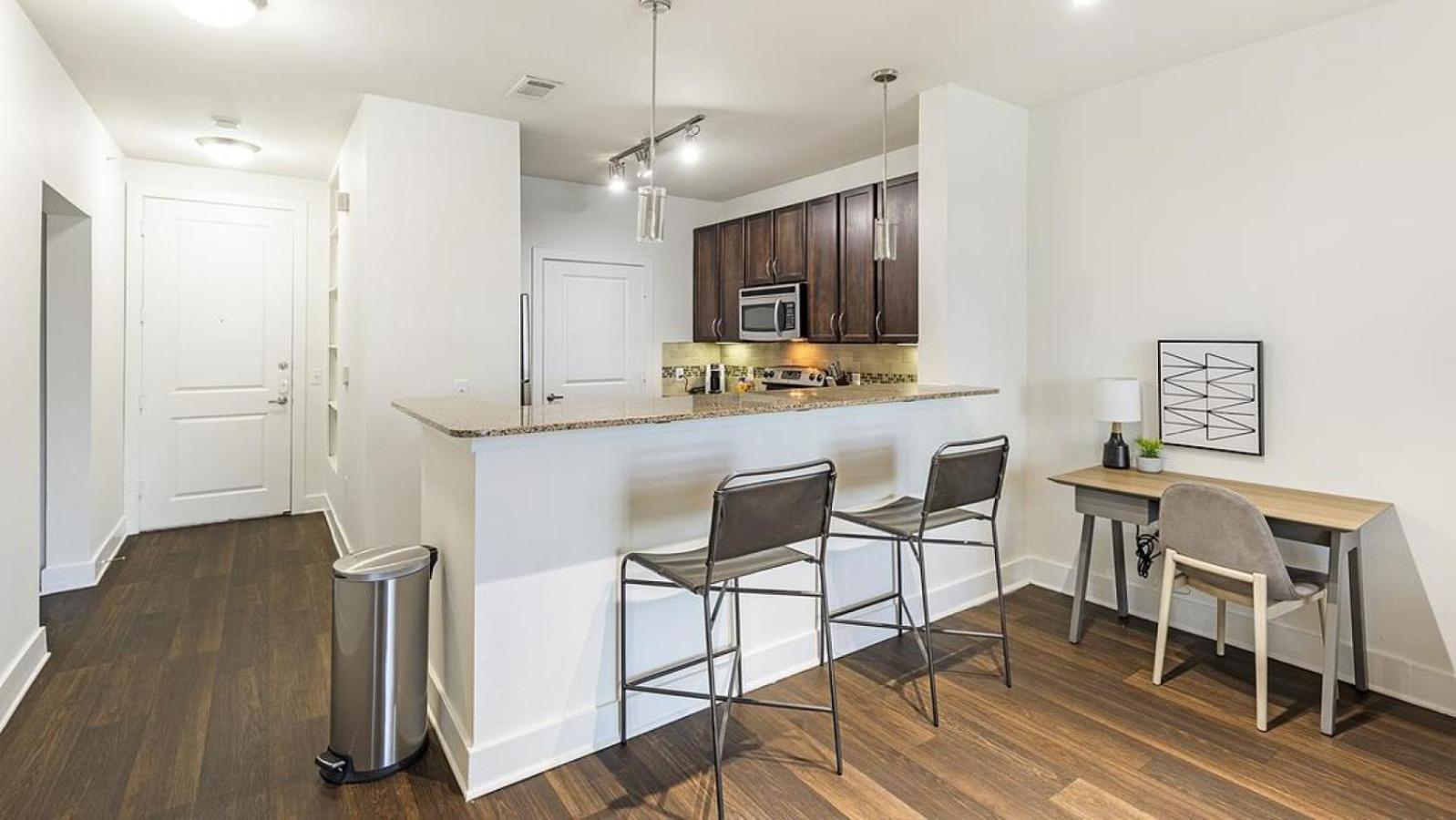 Landing At North - 1 Bedroom In Valley Ranch *