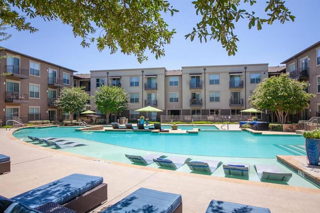 Landing At North - 2 Bedrooms In Valley Ranch Apartment