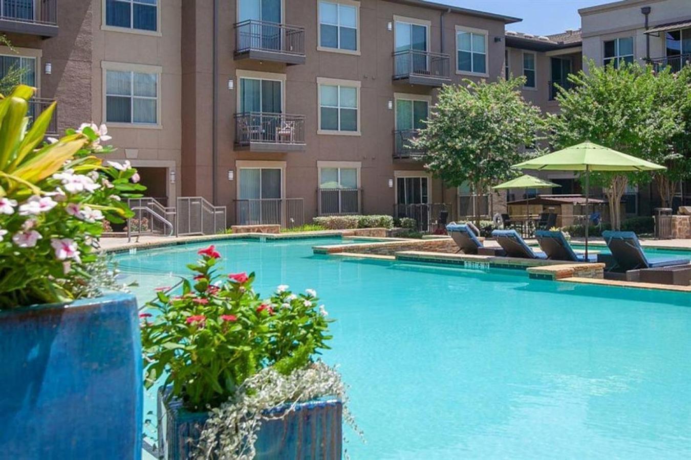 Landing At North - 2 Bedrooms In Valley Ranch Apartment