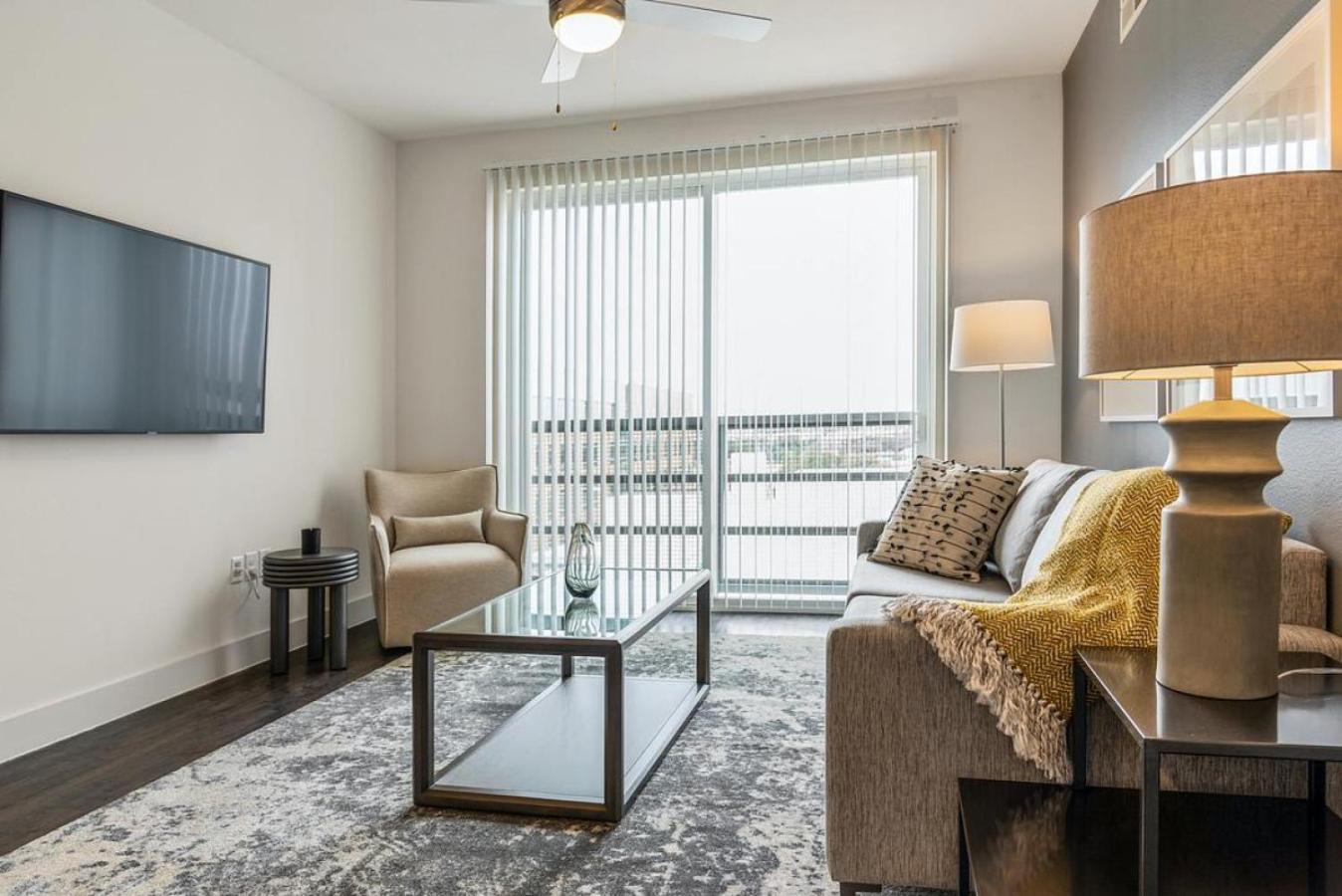 Landing At North - 2 Bedrooms In Valley Ranch Apartment Dallas