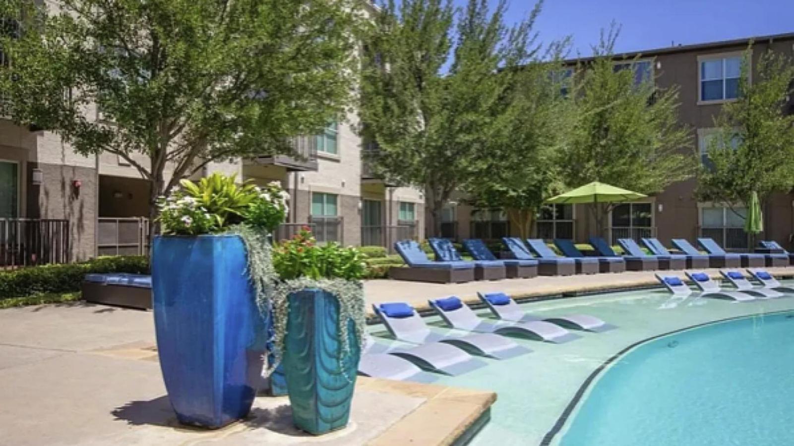 Landing At North - In Valley Ranch Apartment Dallas
