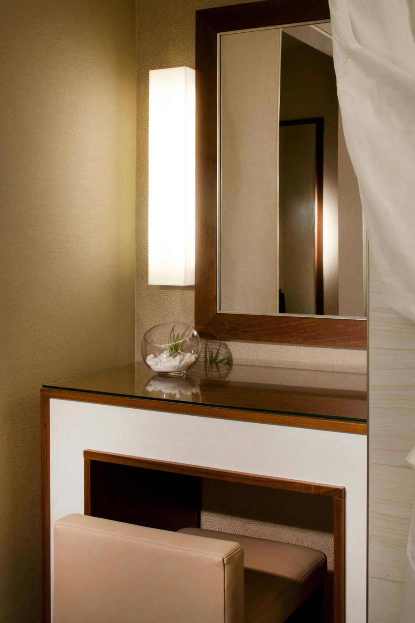 The Westin Downtown 4*