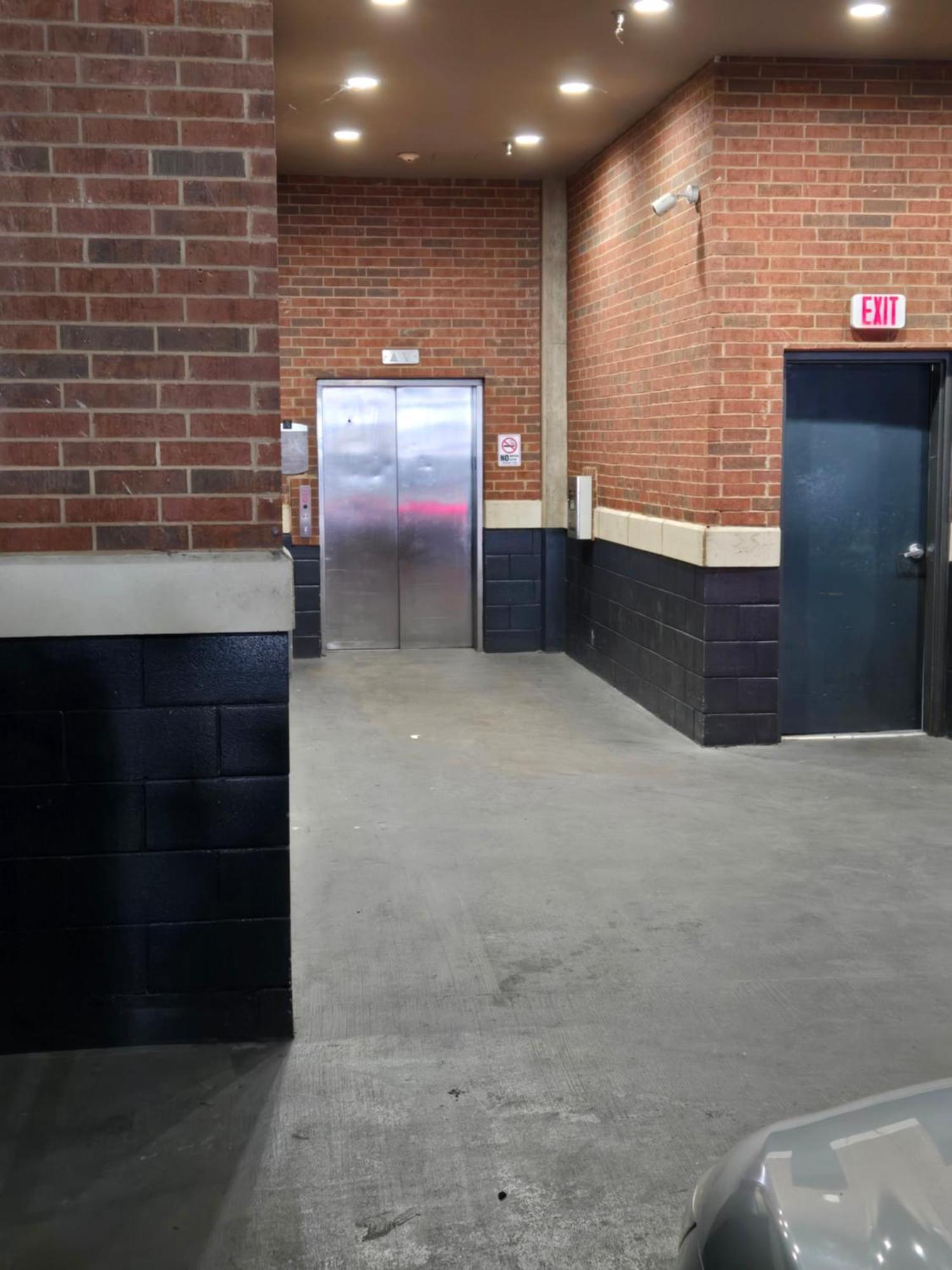 Downtown 2bd Free Parking