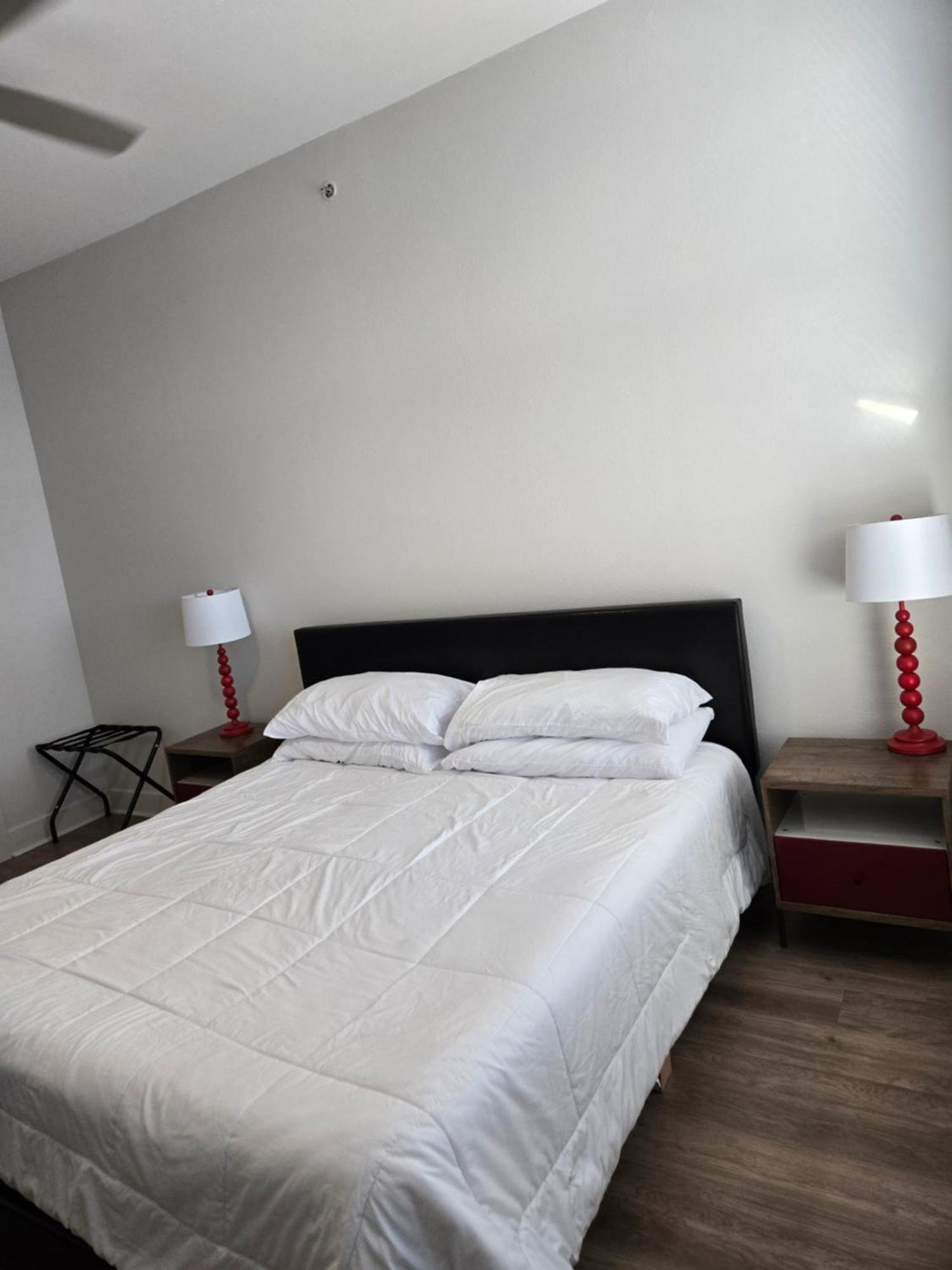 Downtown 2bd Free Parking *