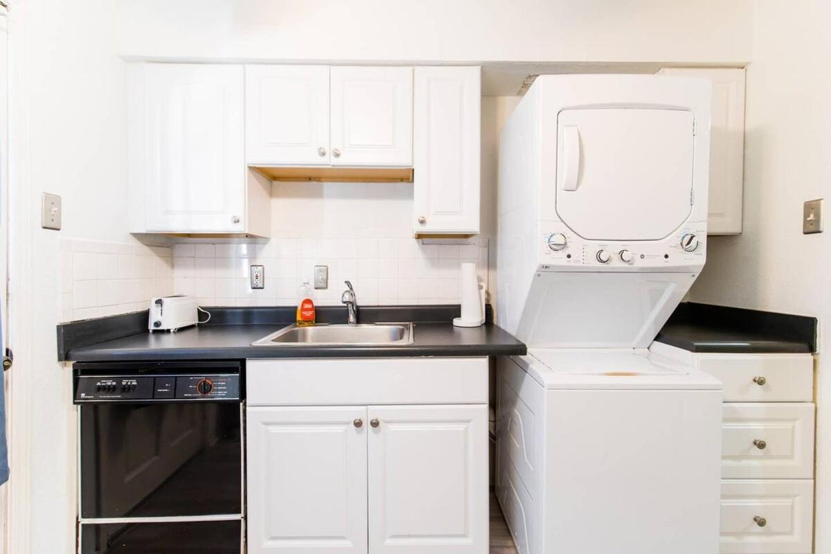 Apartment Regal Oaks