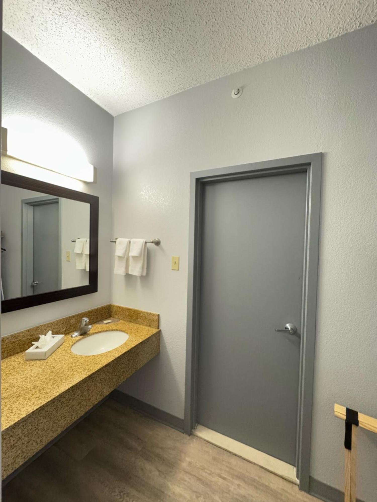 Super 8 By Wyndham Field Airport 2* Dallas
