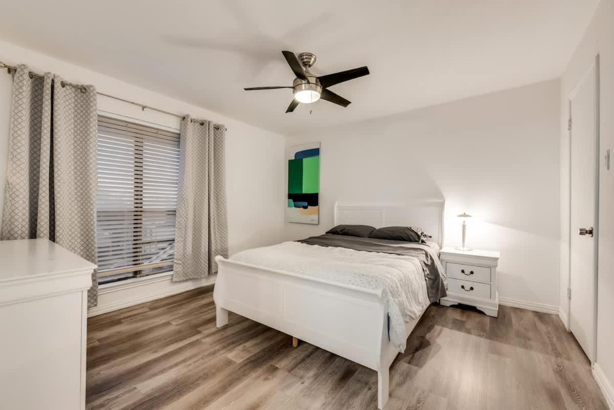 Apartment Modern 2-bedroom, 2-bath In