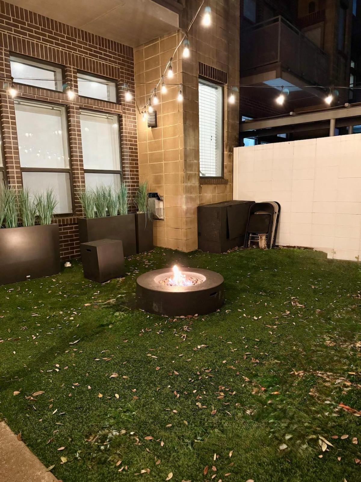 Villa Arbnb-vintage Modern Luxury-deep Ellum-fair Park-downtown
