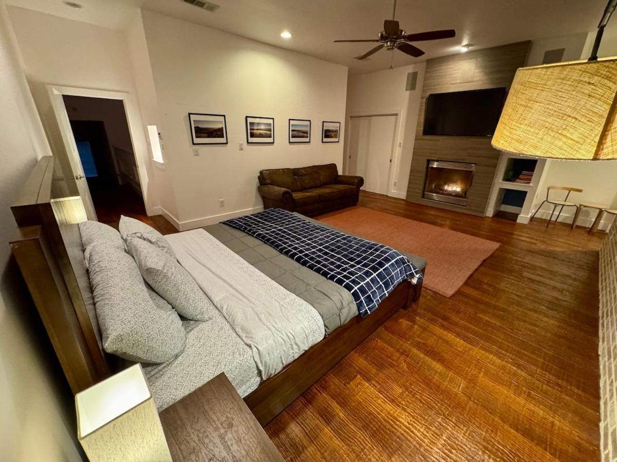 Villa Arbnb-vintage Modern Luxury-deep Ellum-fair Park-downtown *