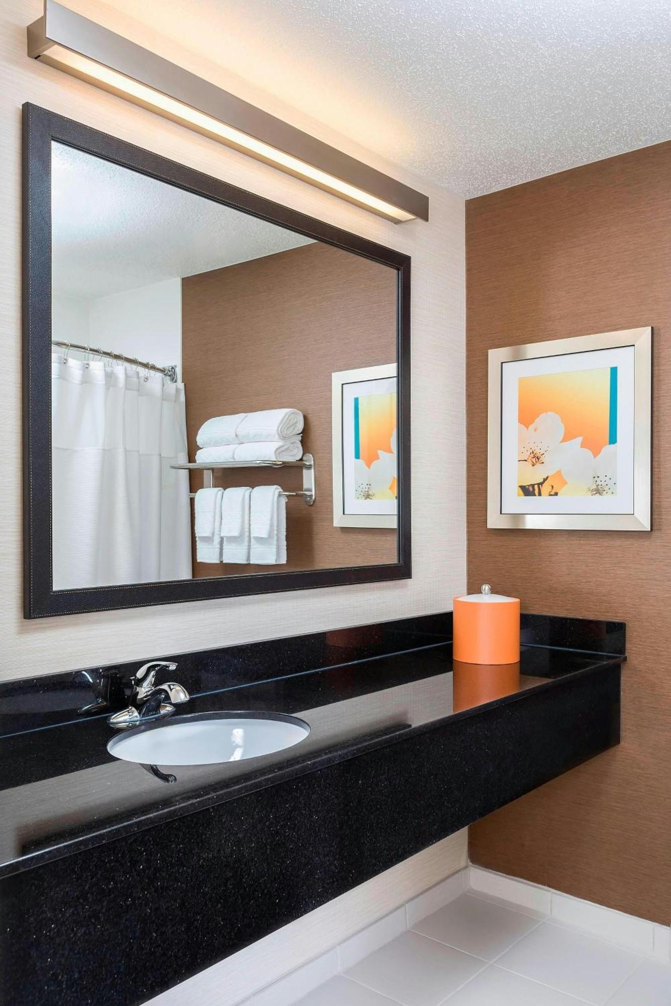 Hotel Fairfield & Park 3*