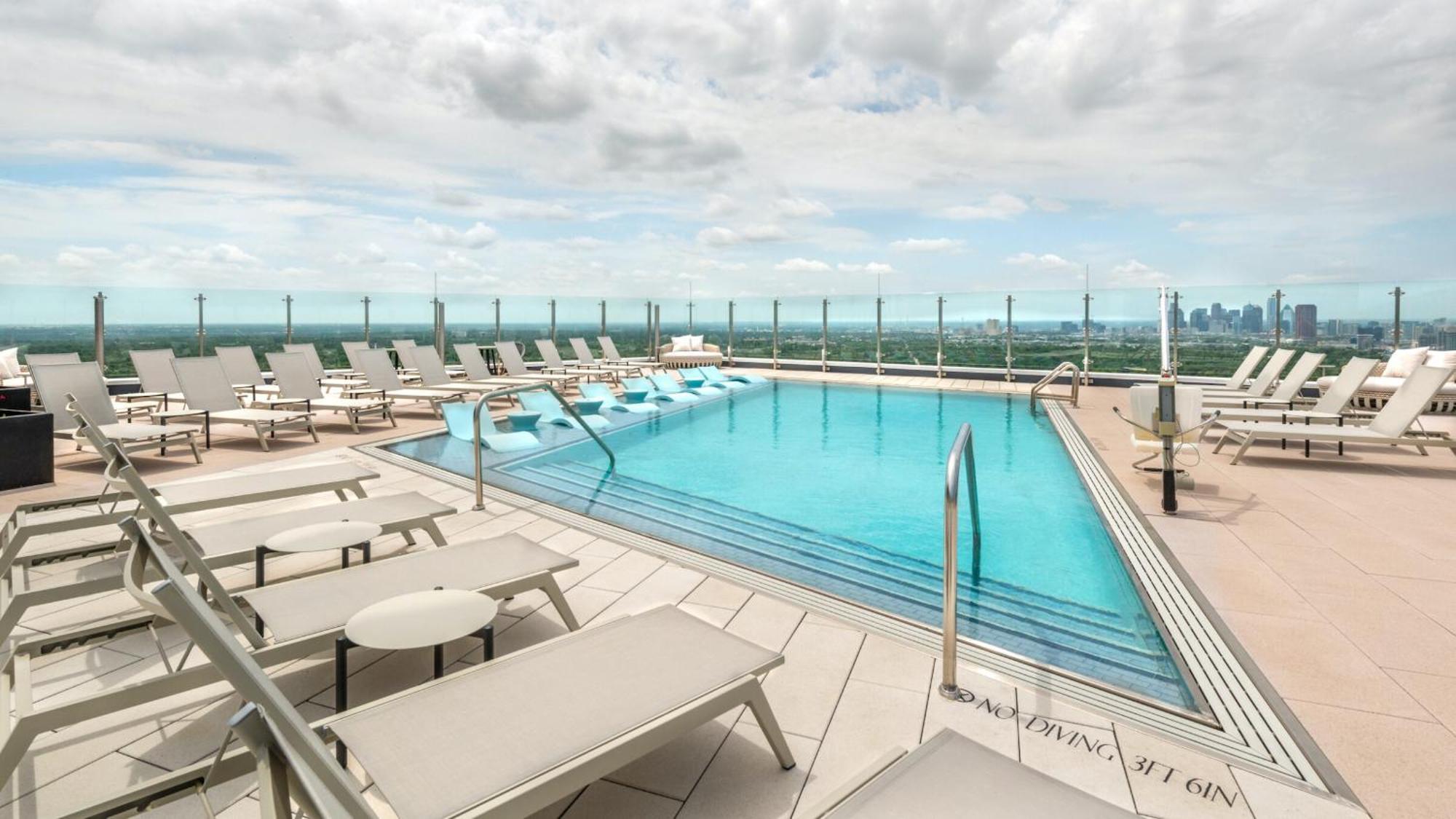 Luxurious Penthouse With Stunning Views * Dallas