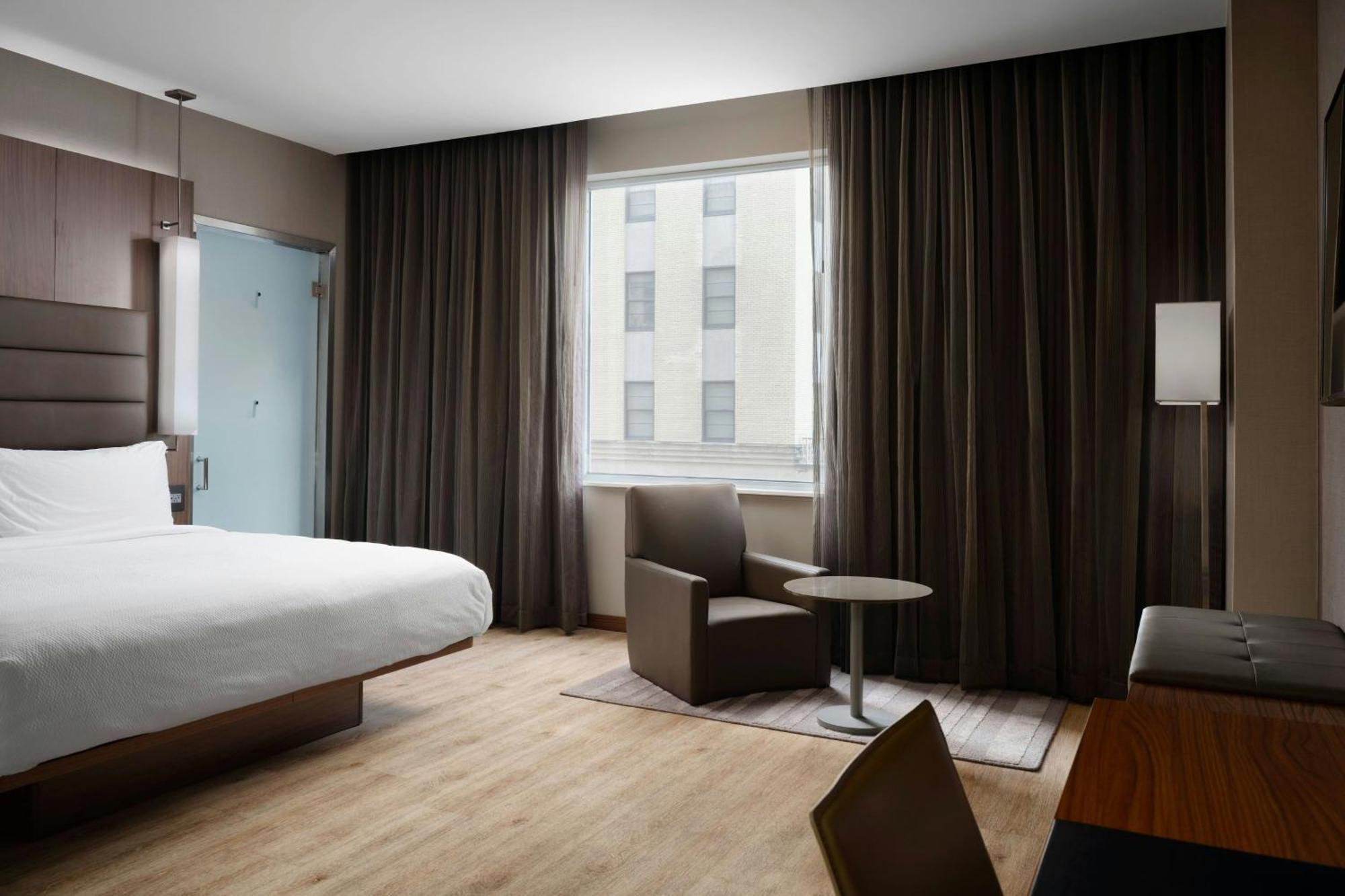 Ac By Marriott Downtown 3* Dallas