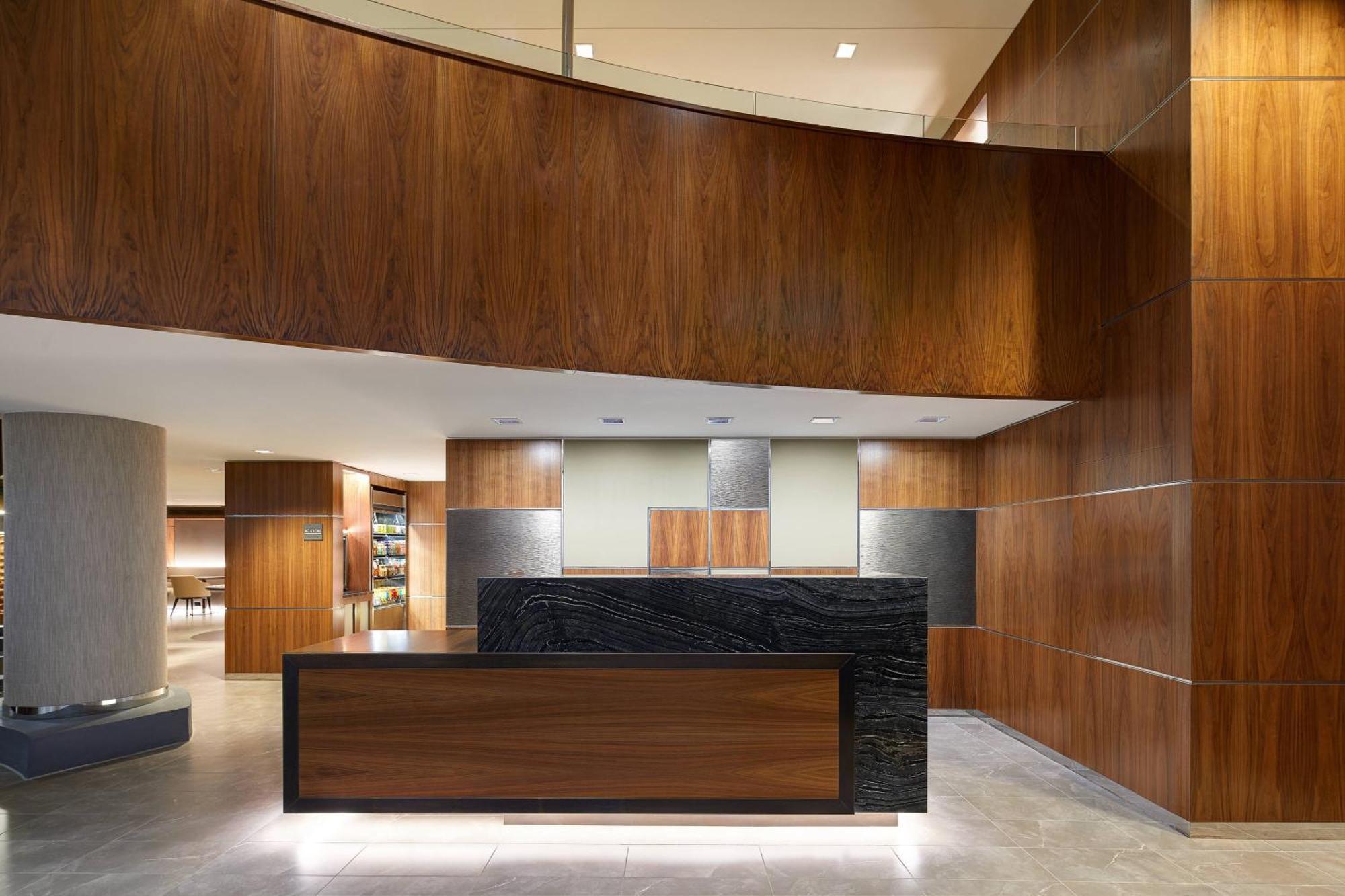Hotel Ac By Marriott Downtown