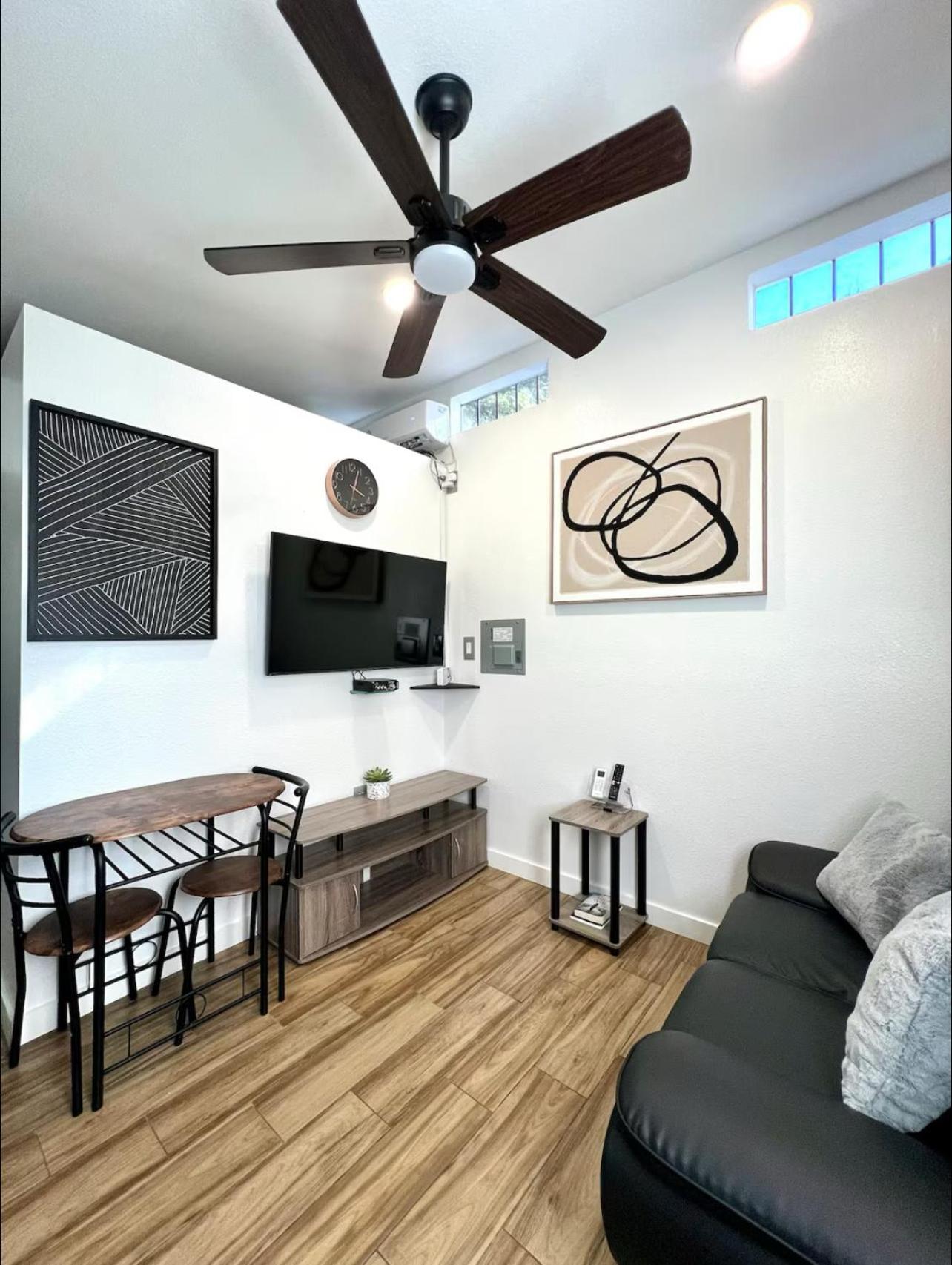 Furnished Near Down Town Dallas