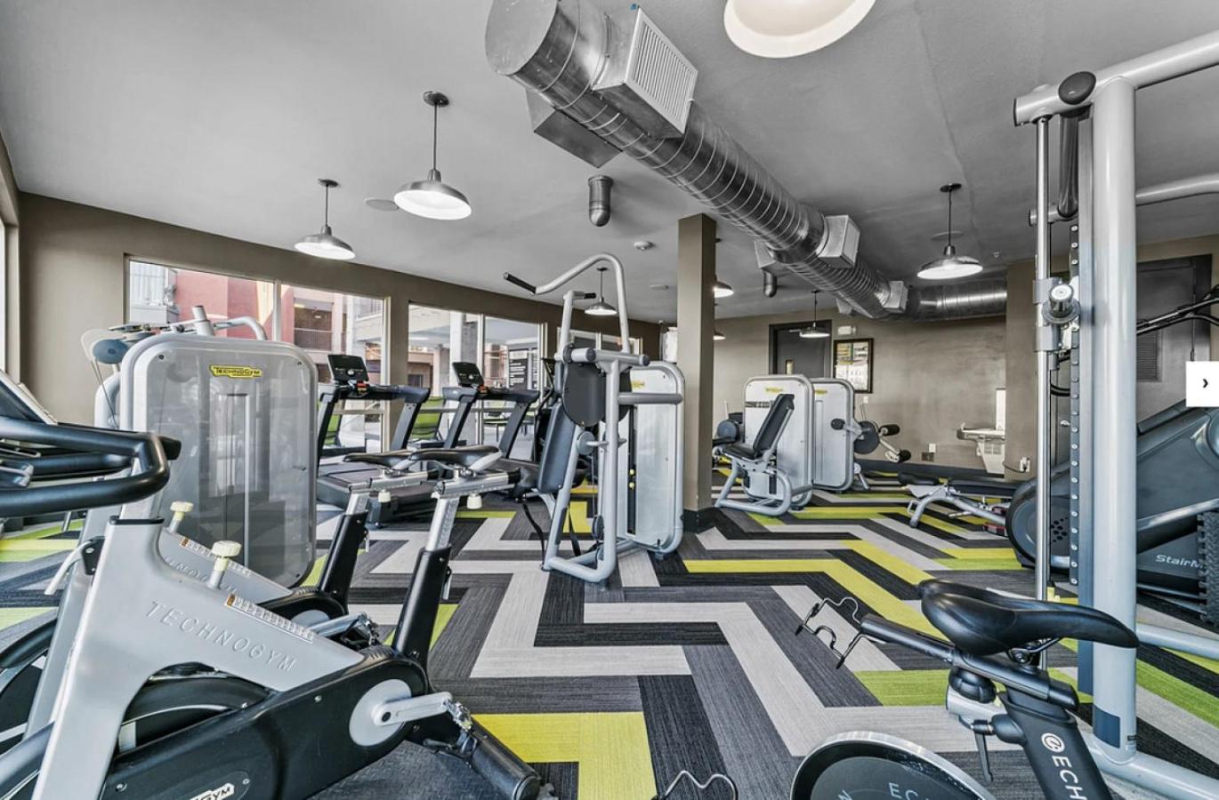 Apartment Landing At Lofts At Sylvan Thirty - 2 Bedrooms In West