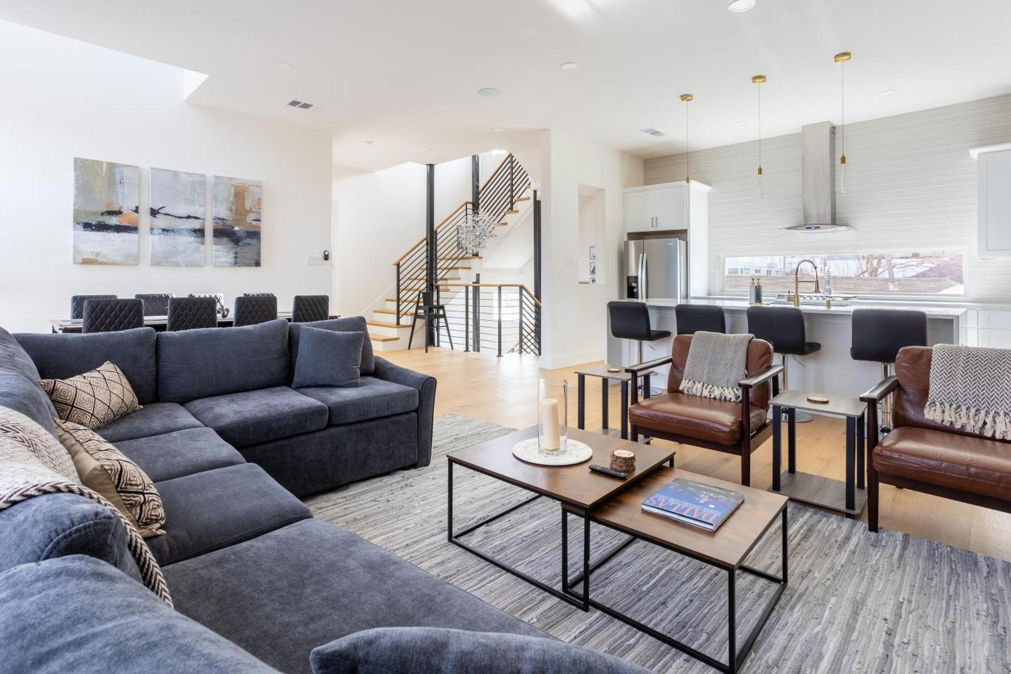 Apartment Modern 4br Townhome With Rooftop Dallas