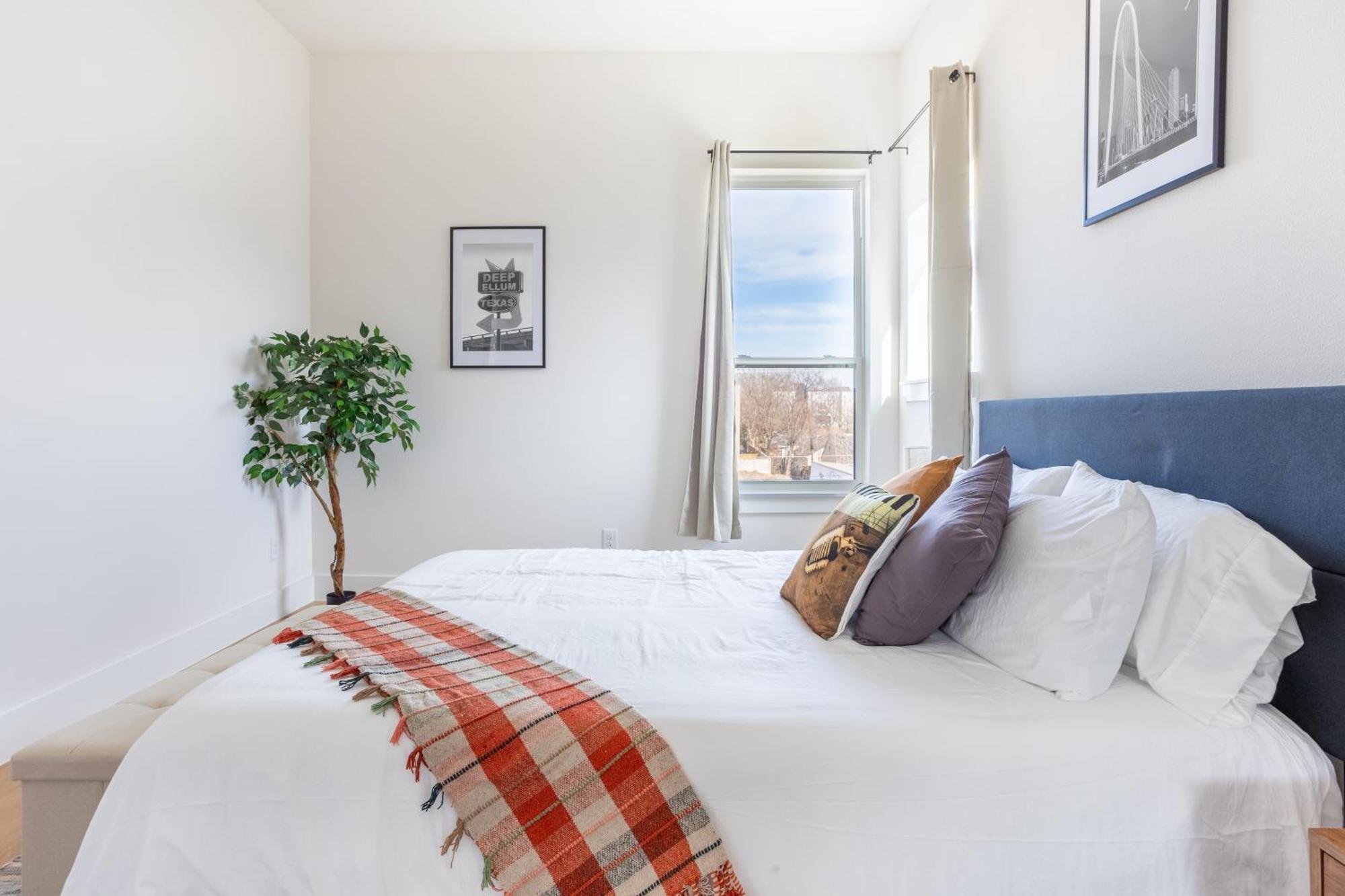 Apartment Modern 4br Townhome With Rooftop