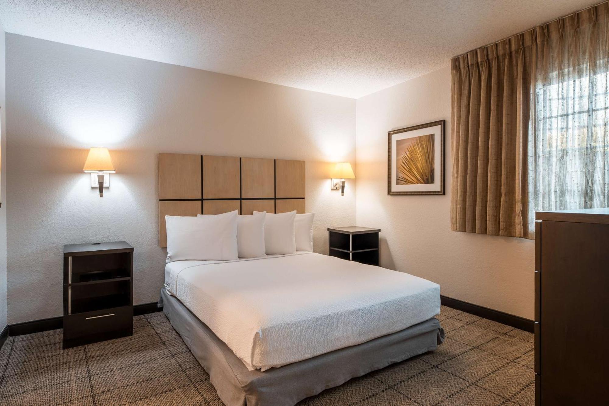Hotel Sonesta Simply Richardson
