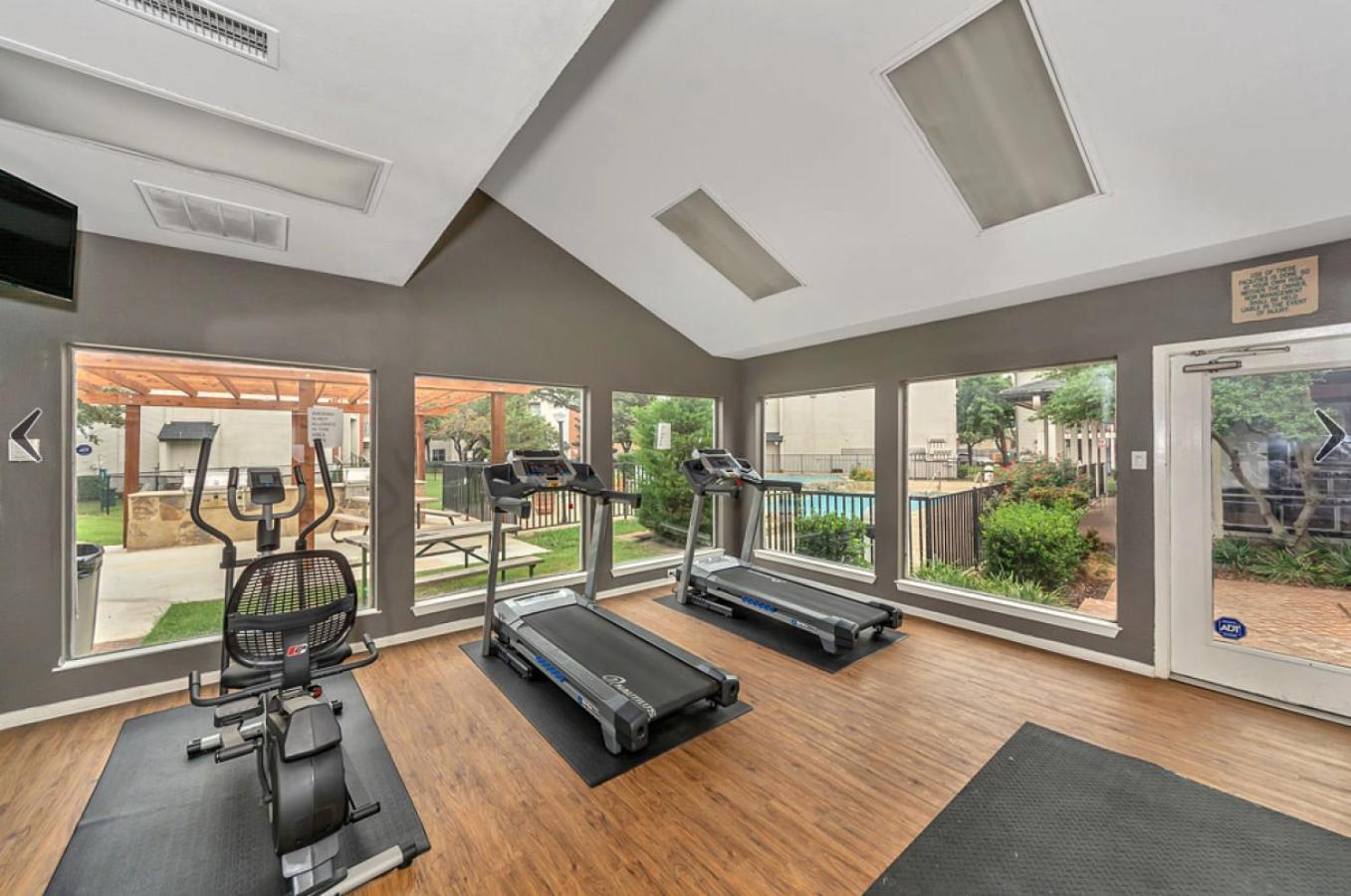 Apartment Landing At Oak Meadow - 1 Bedroom In