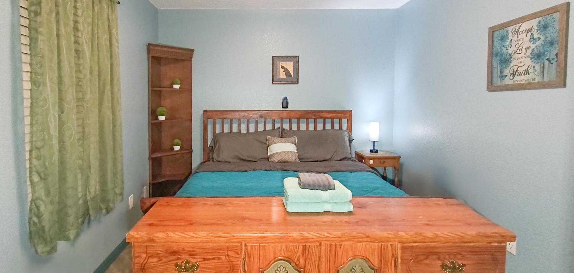 Fantastic Family And Friend Getaway - King Beds, Game Room, Gym, Fast Wifi, And Private Parking *