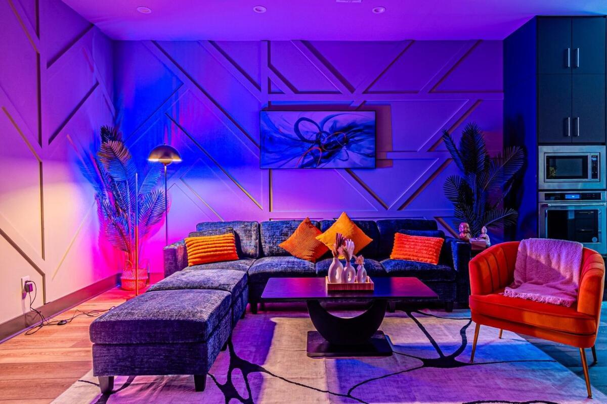 Oak Lawn Luxury - Hot Tub & Arcade *
