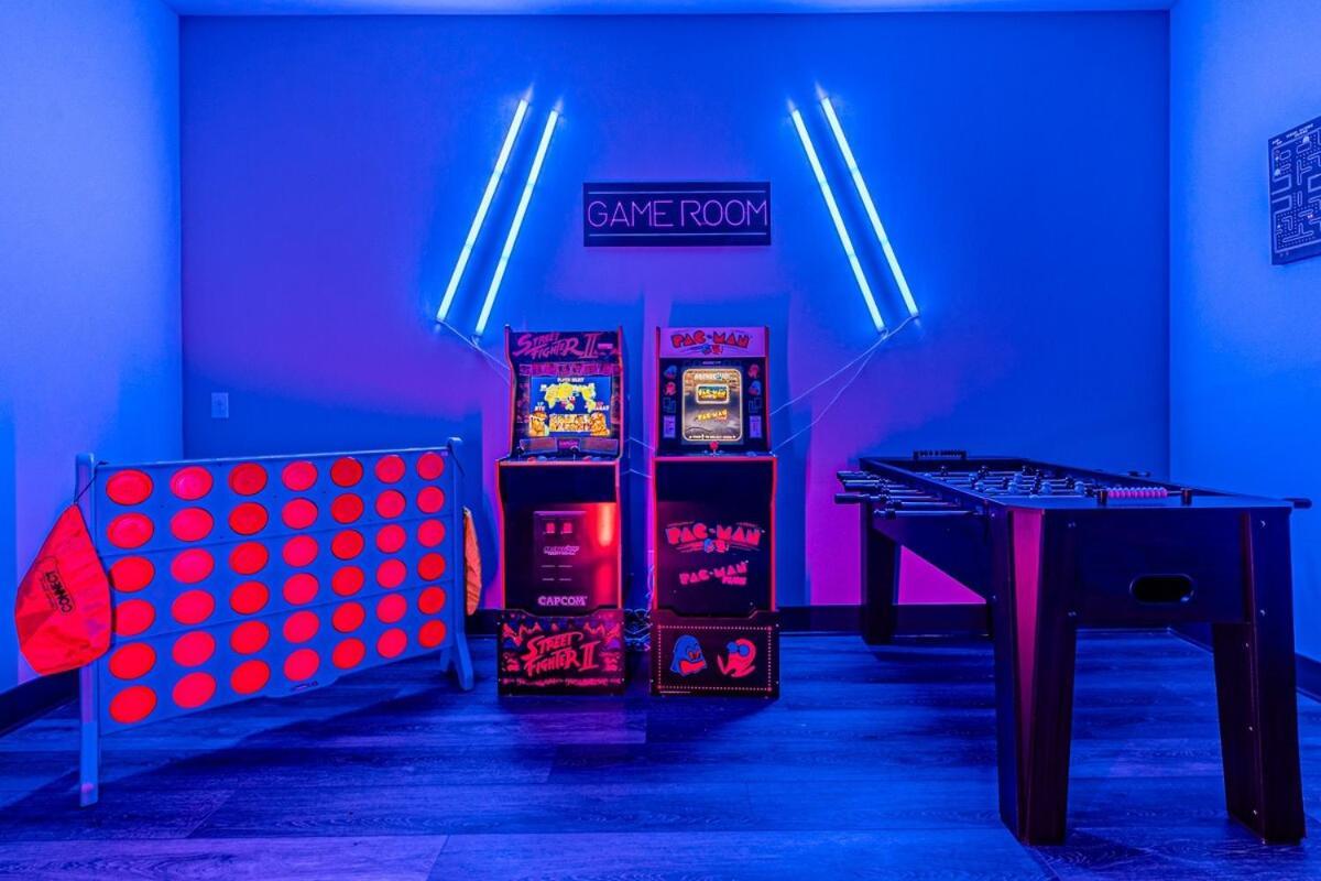 Villa Oak Lawn Luxury - Hot Tub & Arcade Dallas